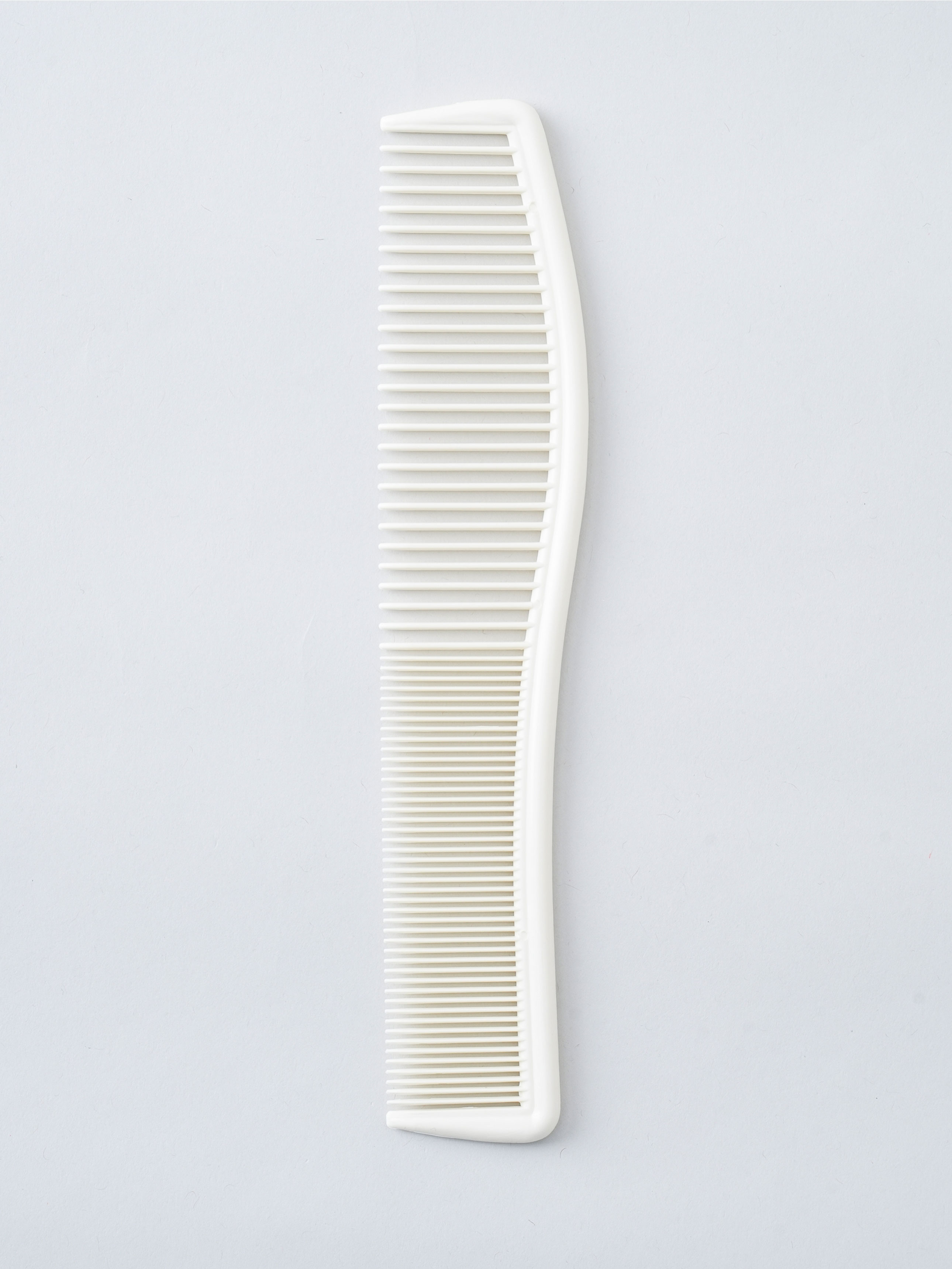 Simple two-way round comb