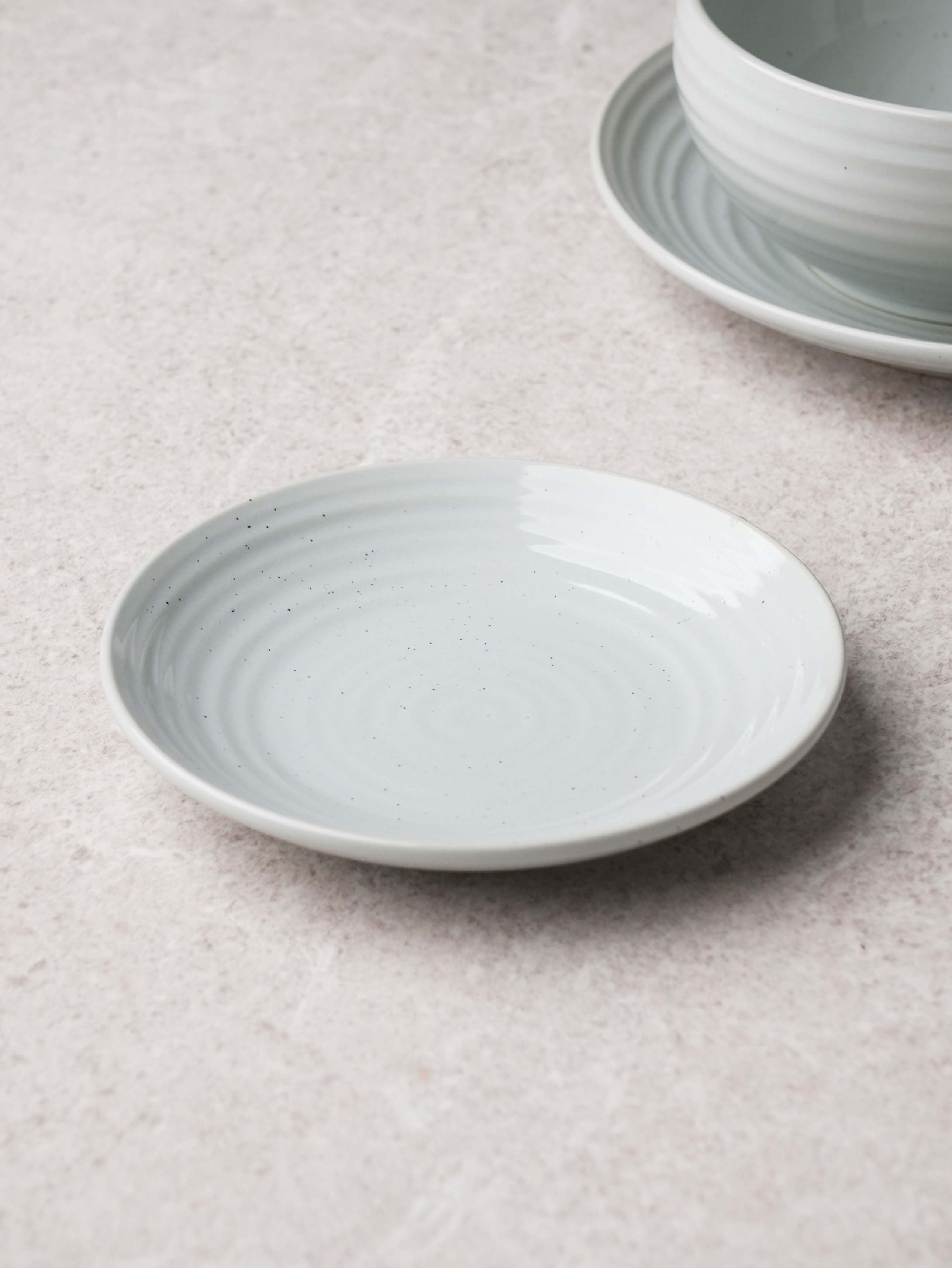 Korean style round plate 14 cm