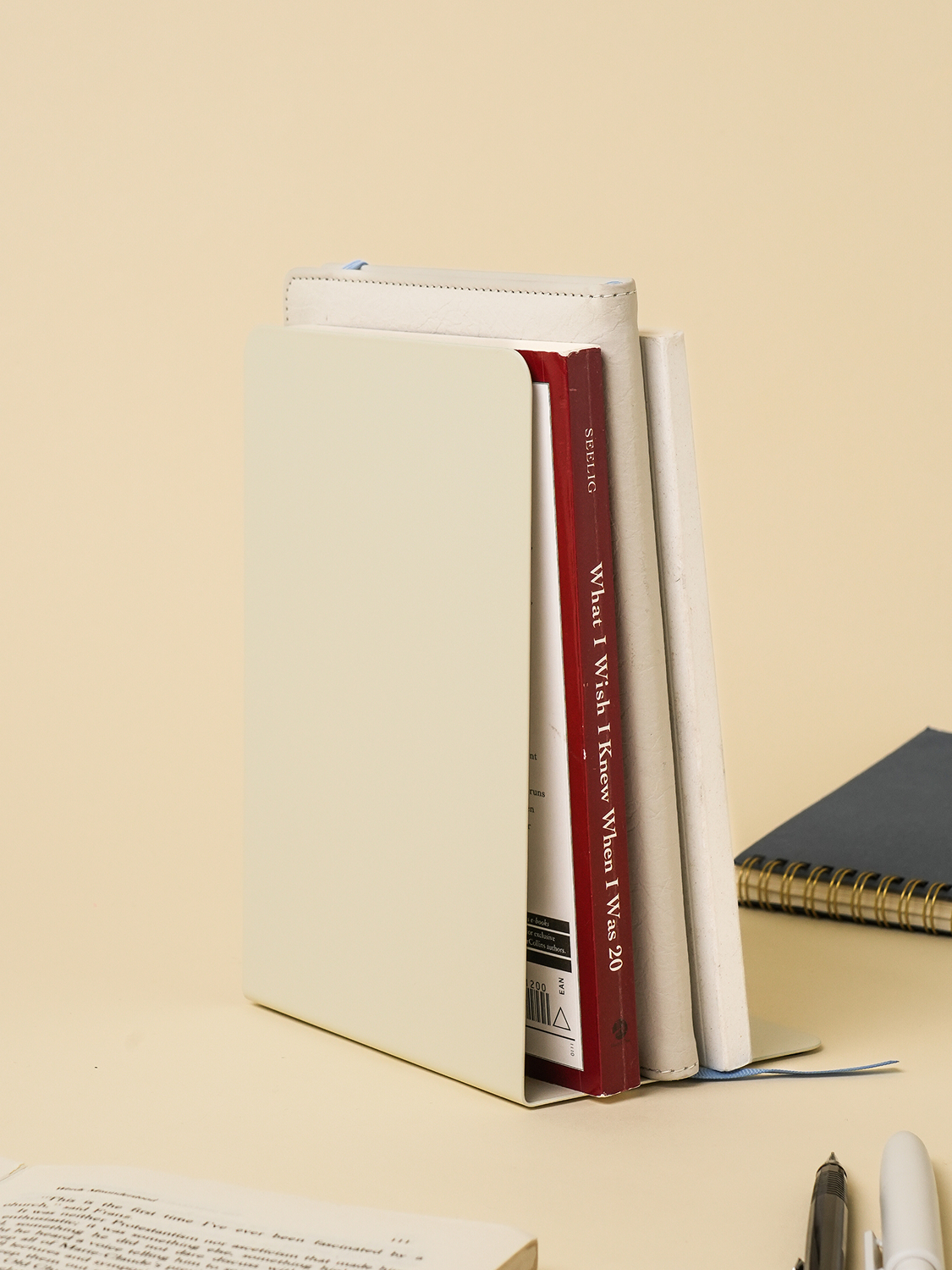[Specs UP] Square bookend high ivory