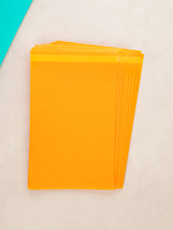 Colored delivery envelopes 15 x 20 cm, 20 sheets