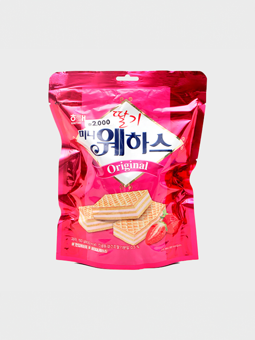 Haitai Strawberry Mini Wafers 150 g