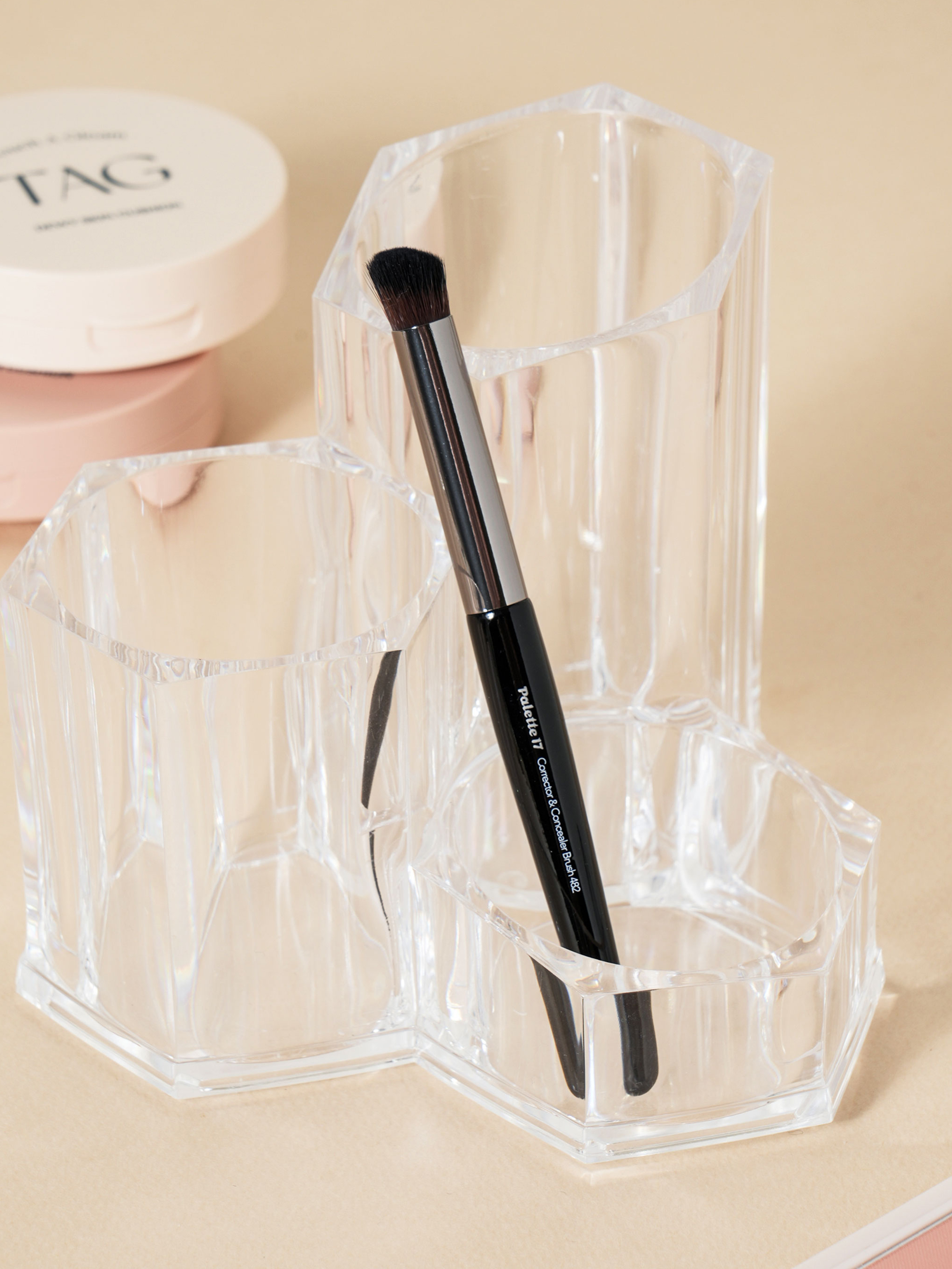 Palette 17 Corrector Brush