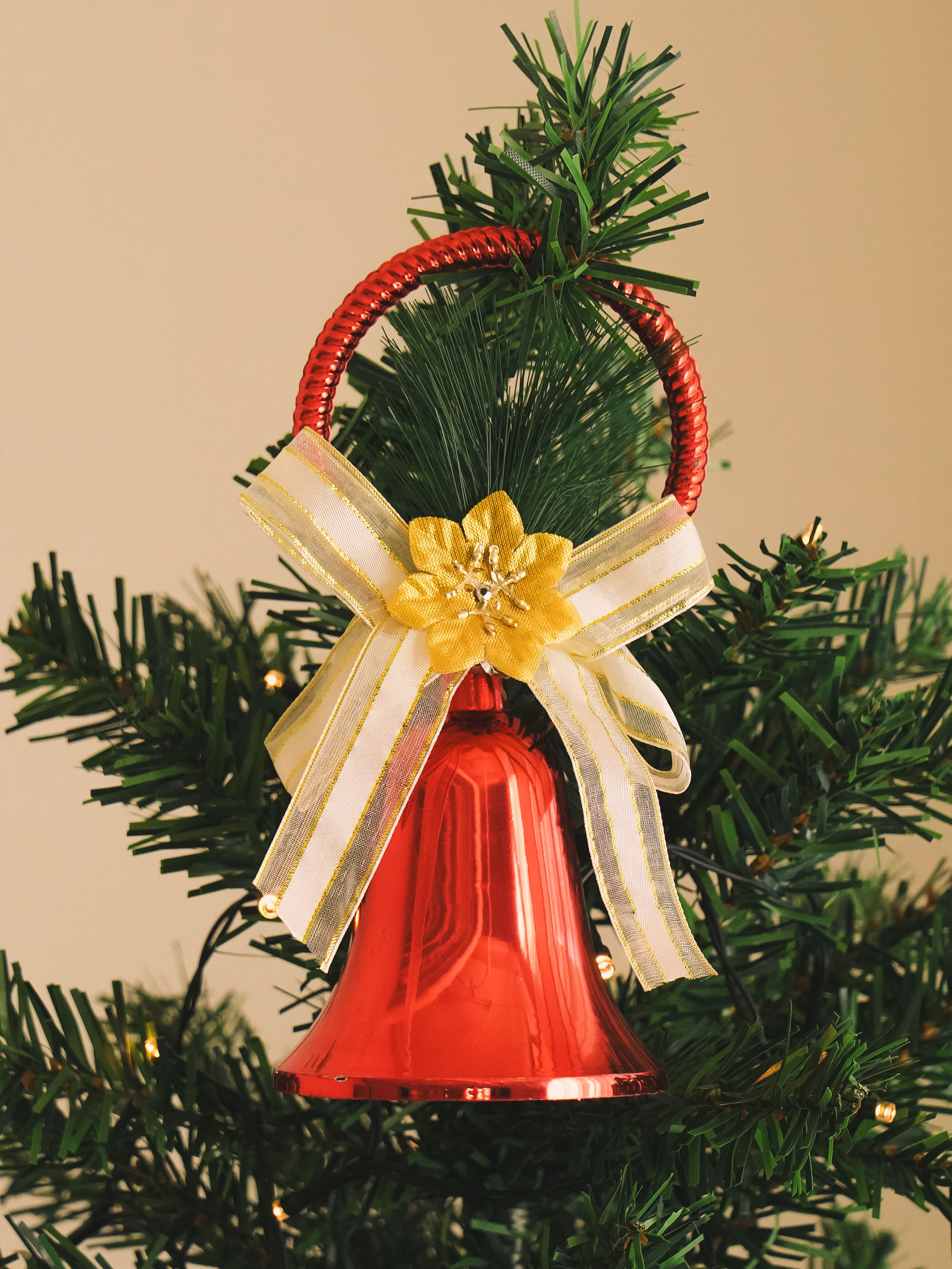 christmas ribbon bell decoration red