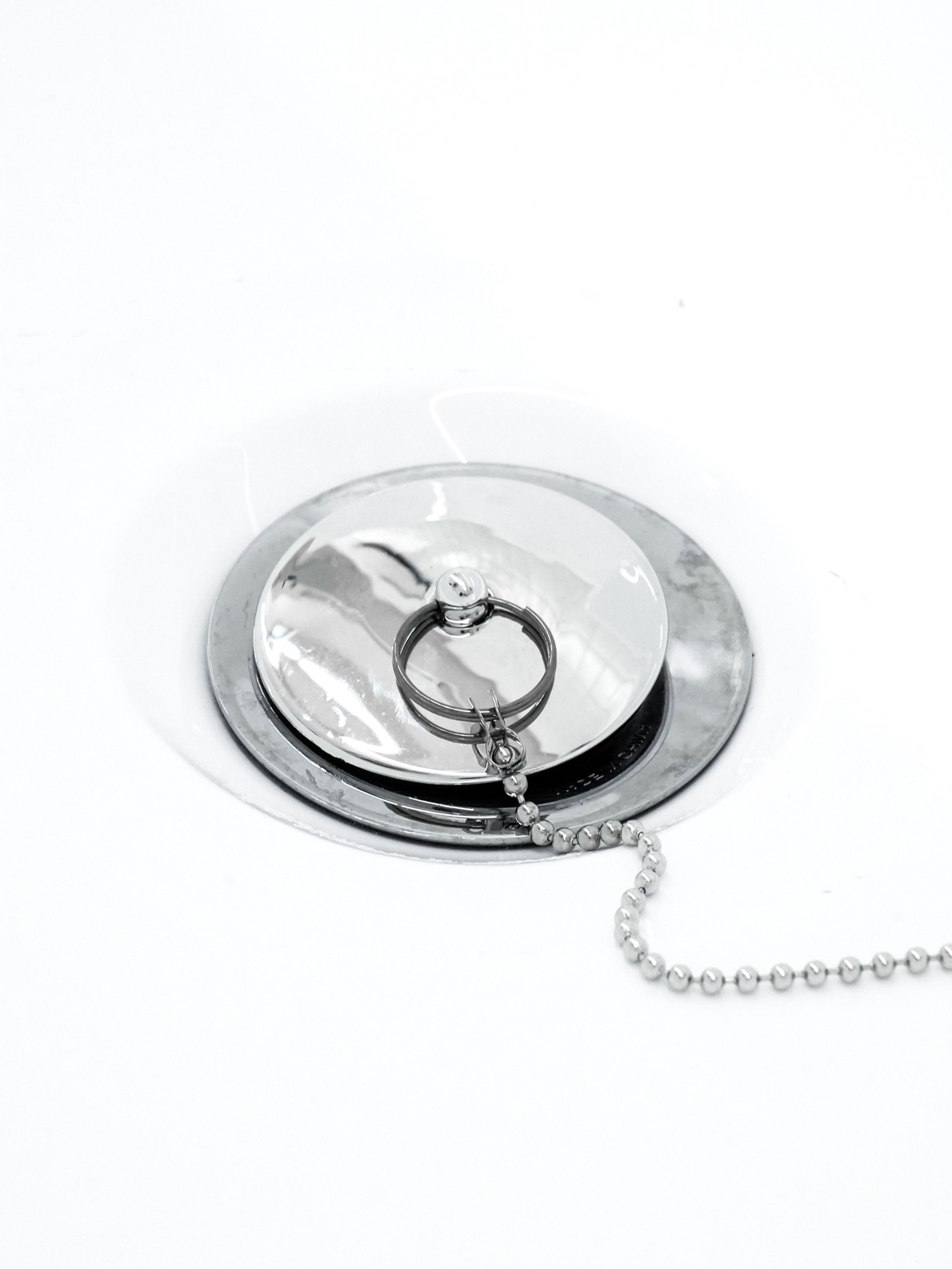 bathtub stopper with string