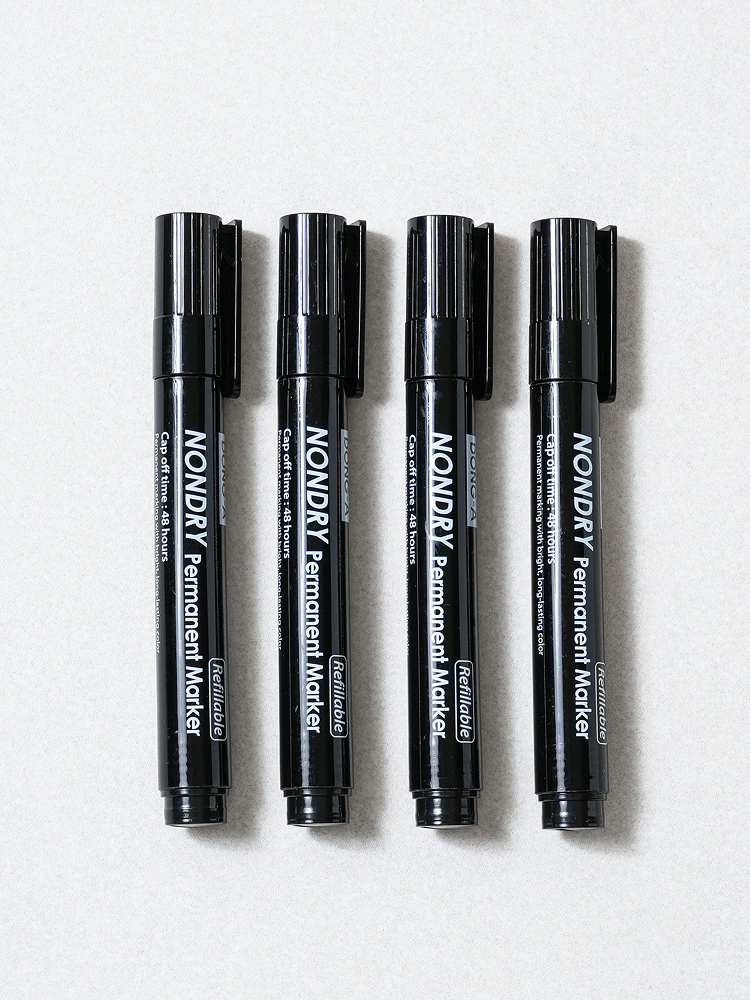 Donga Non-dry Oily Magic 4pcs Black