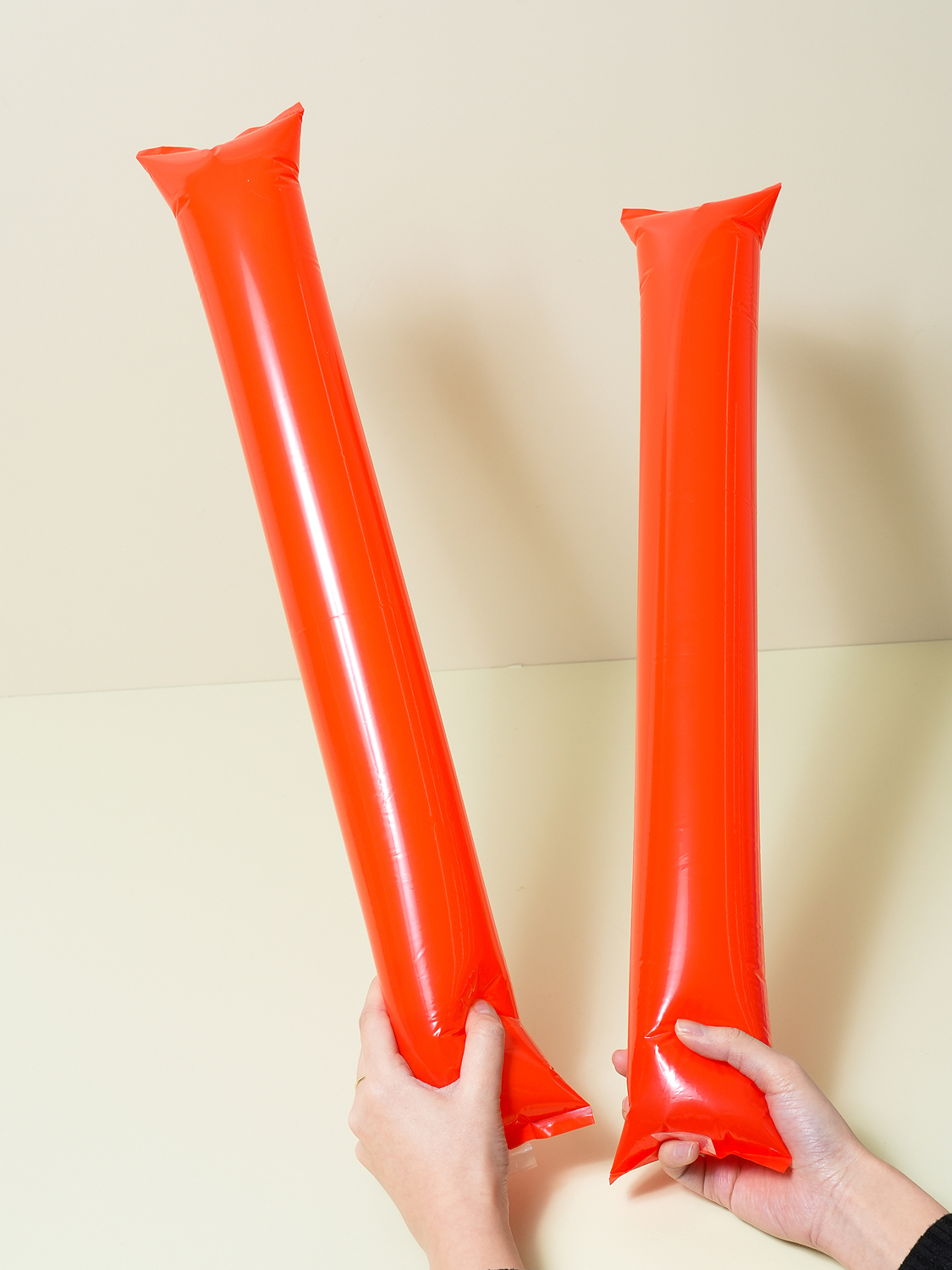 6 inflatable light sticks red