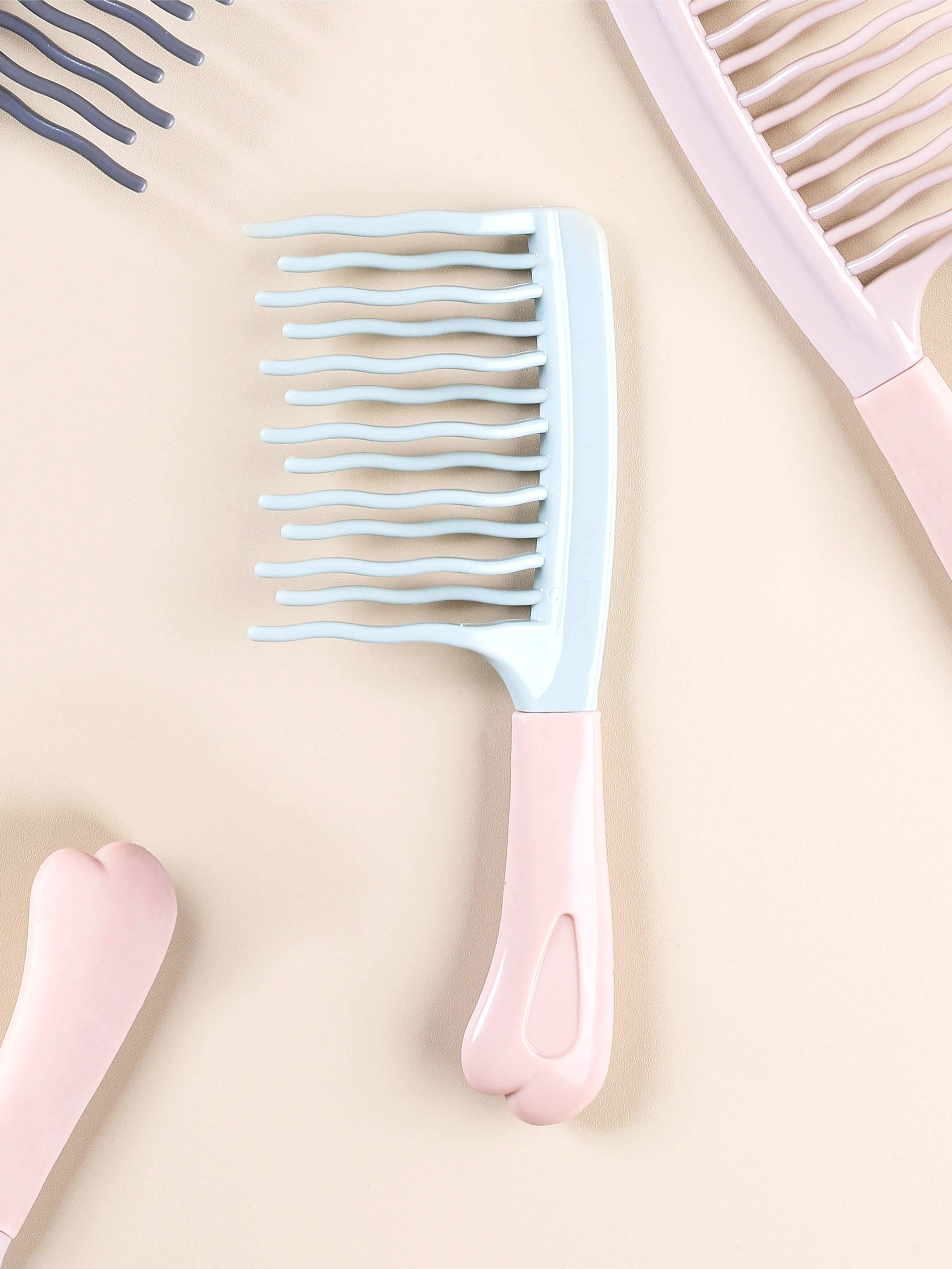 rib comb