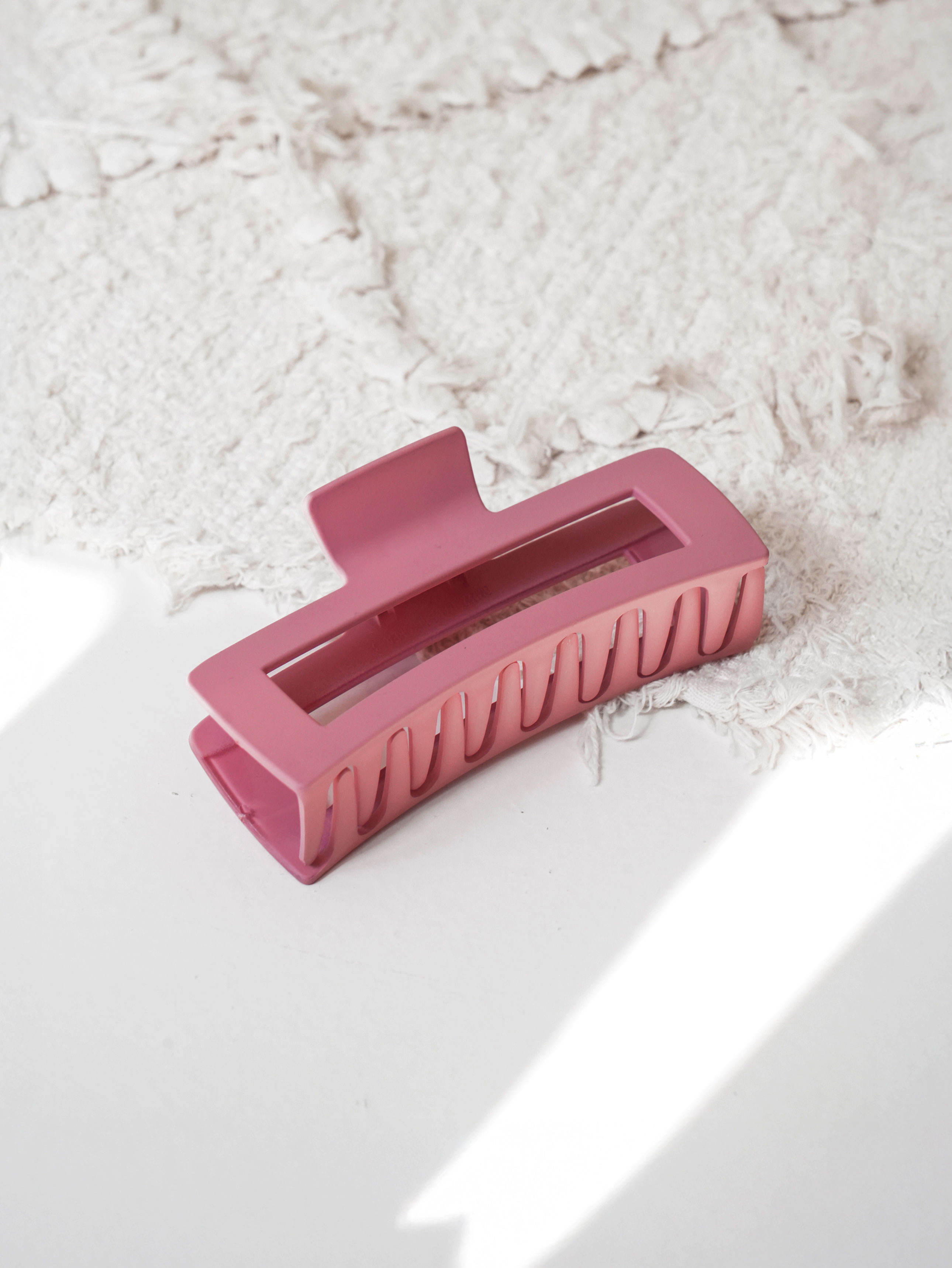 Square large pin pink