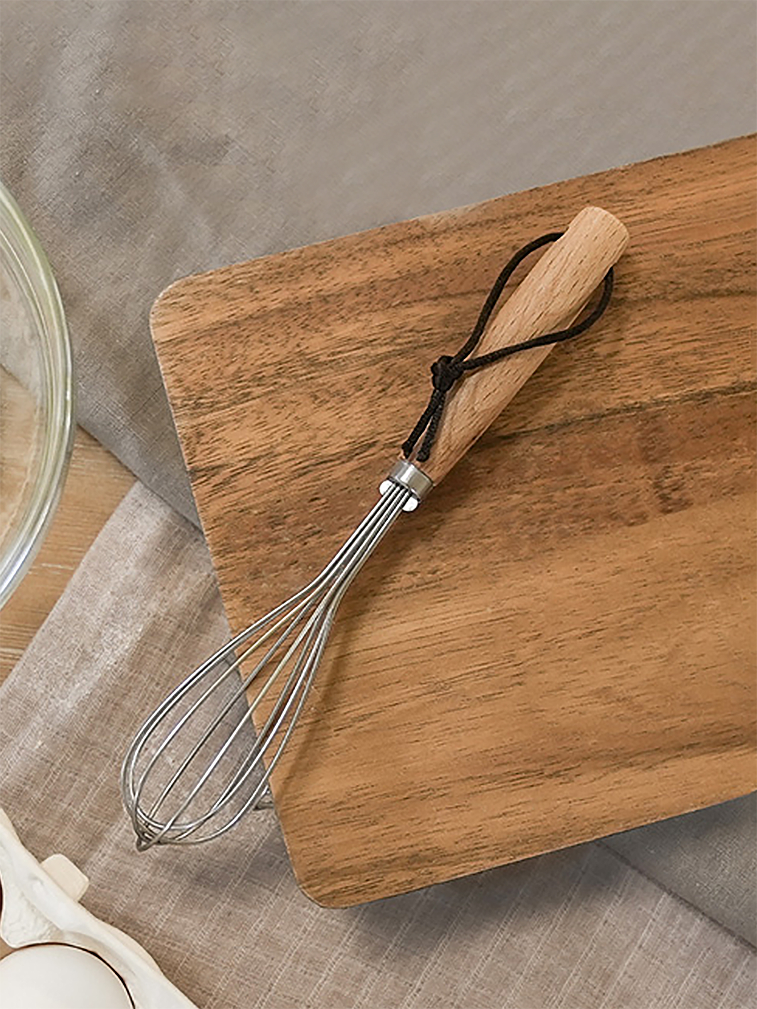 Classic wood handle mini whisk