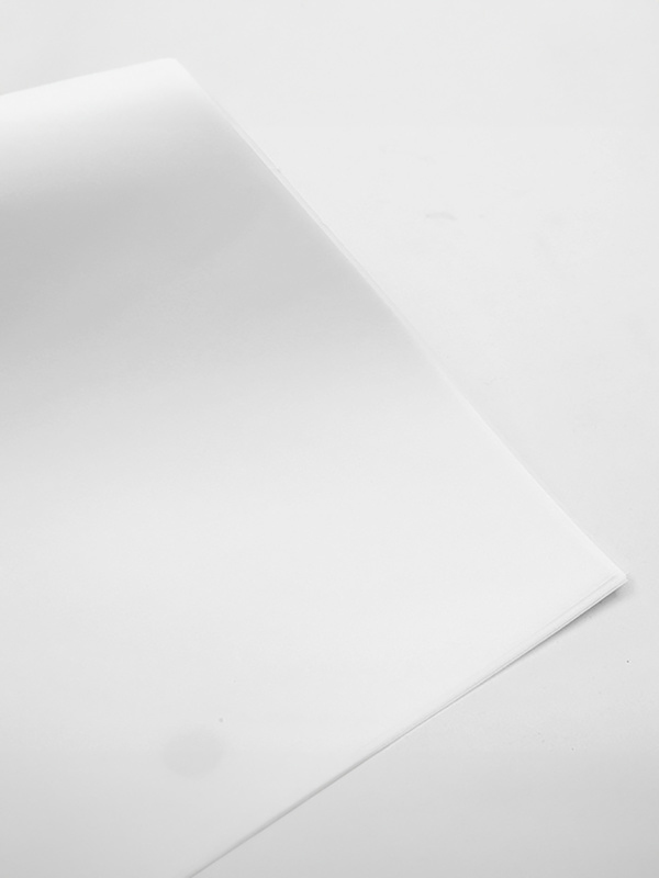 20 sheets of tracing paper A4