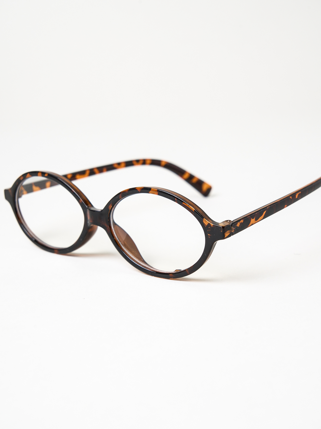 oval glasses frame leopard