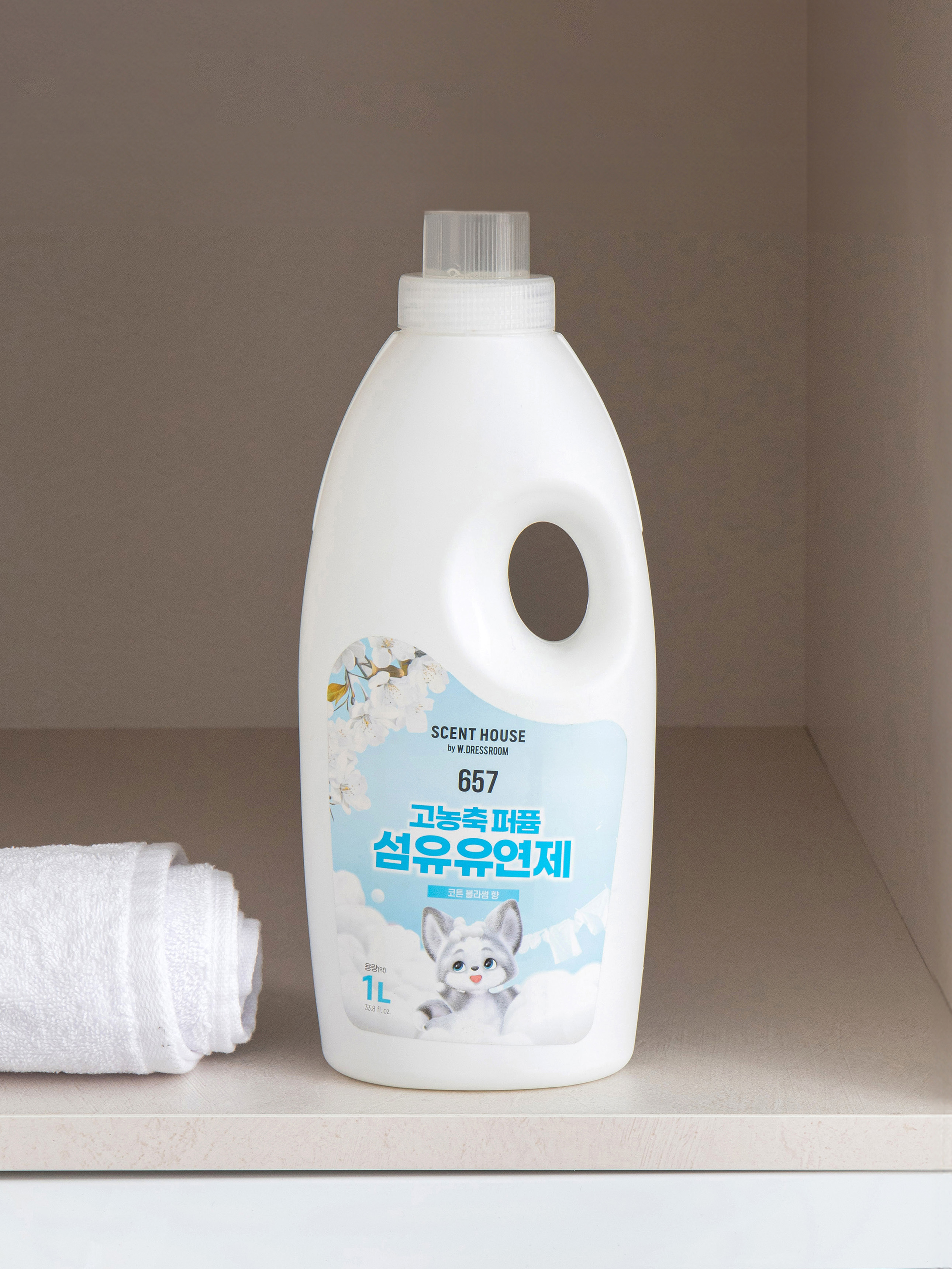 W Dressroom Highly Concentrated Fabric Softener 1000 ml Cotton Blossom Fragrance
