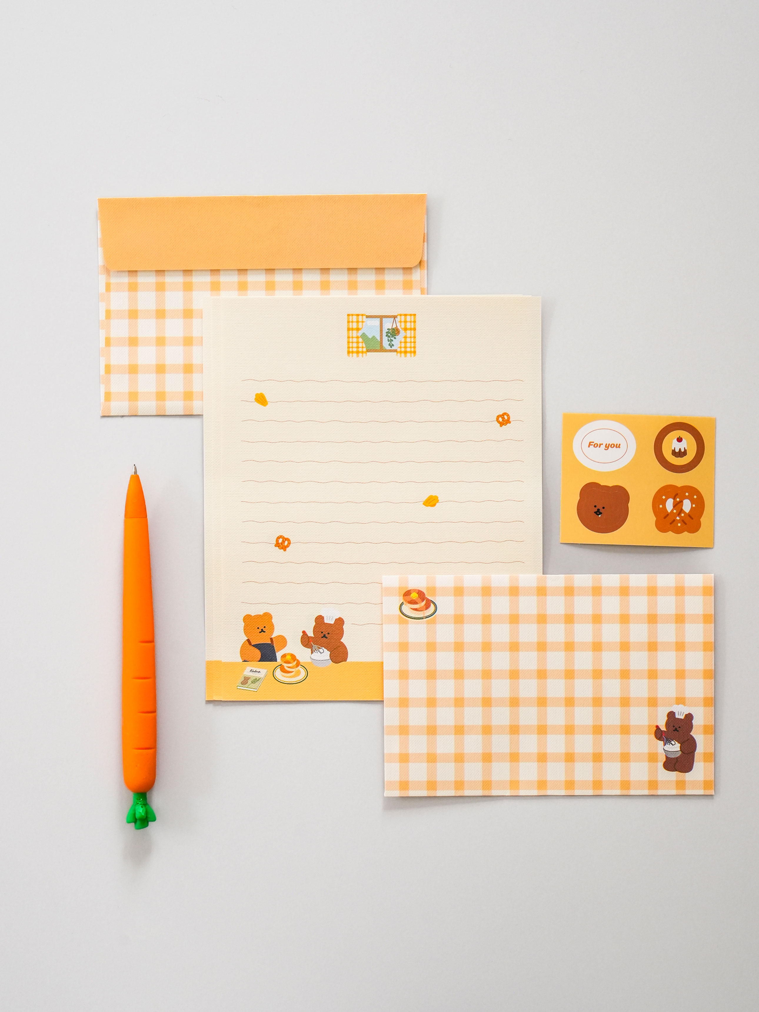 Character Letter Set Yellow