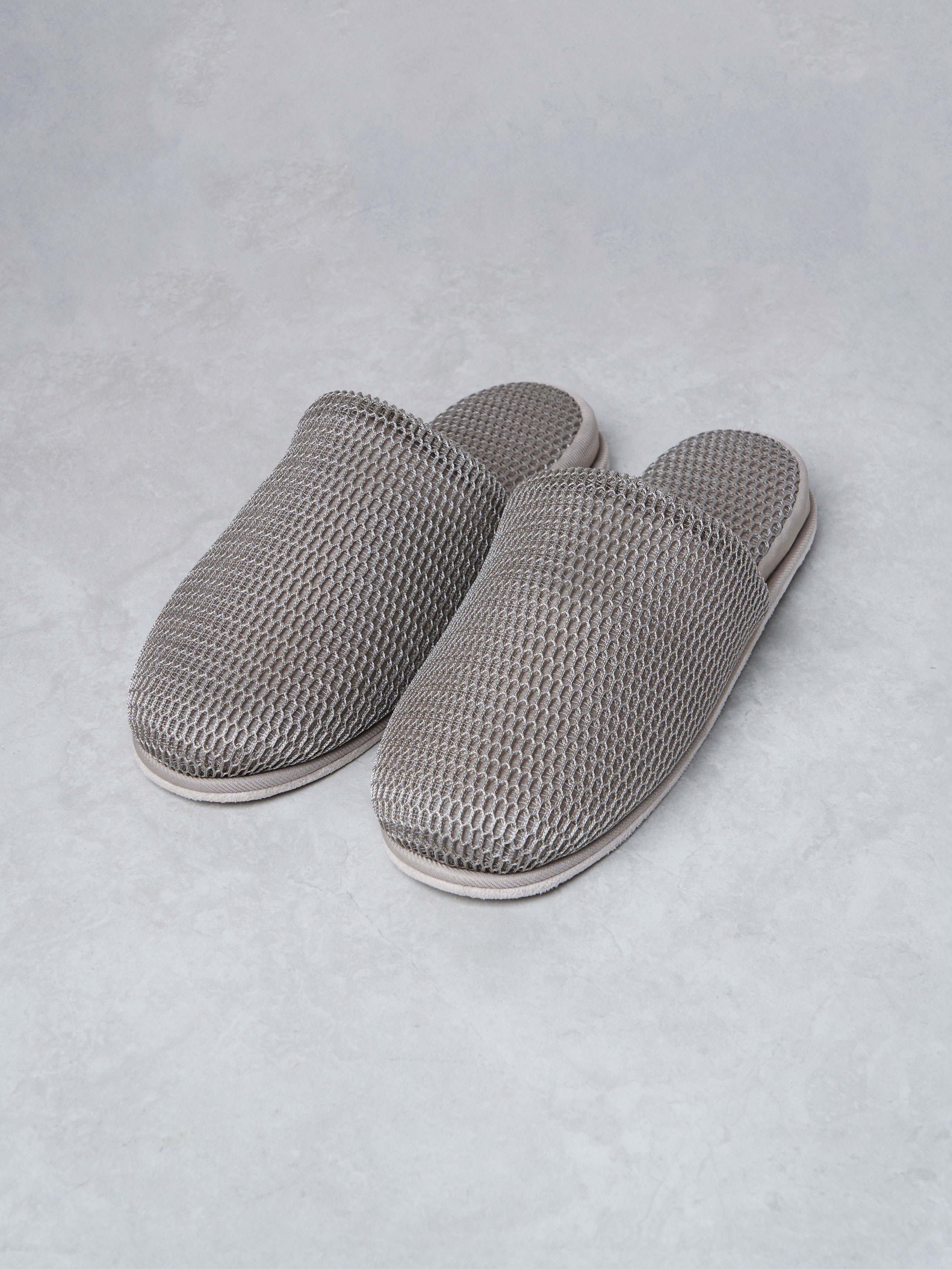 Mesh fabric clogged living room shoes 250~270 mm