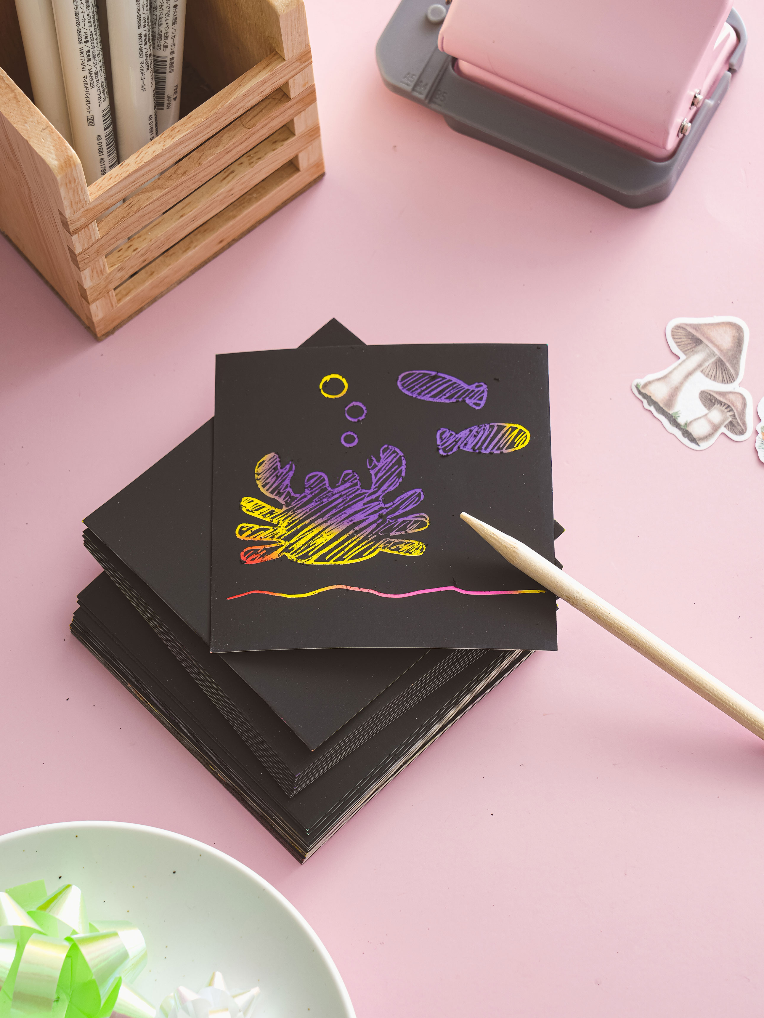 40 sheets of mini scratch paper