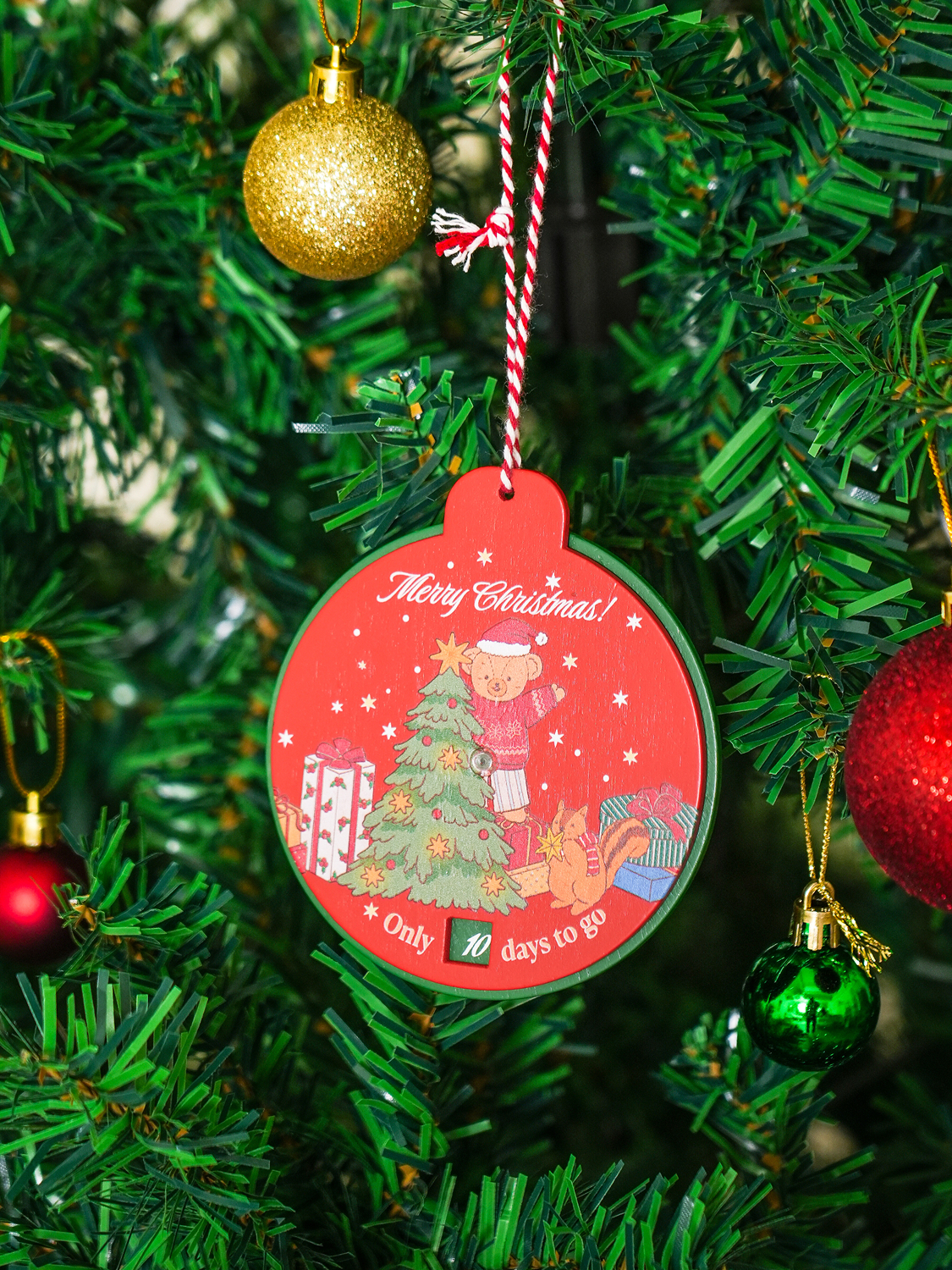 Christmas at home wooden hanger decoration design