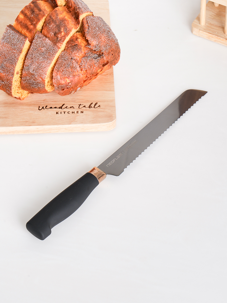 Neoflam titanium bread knife