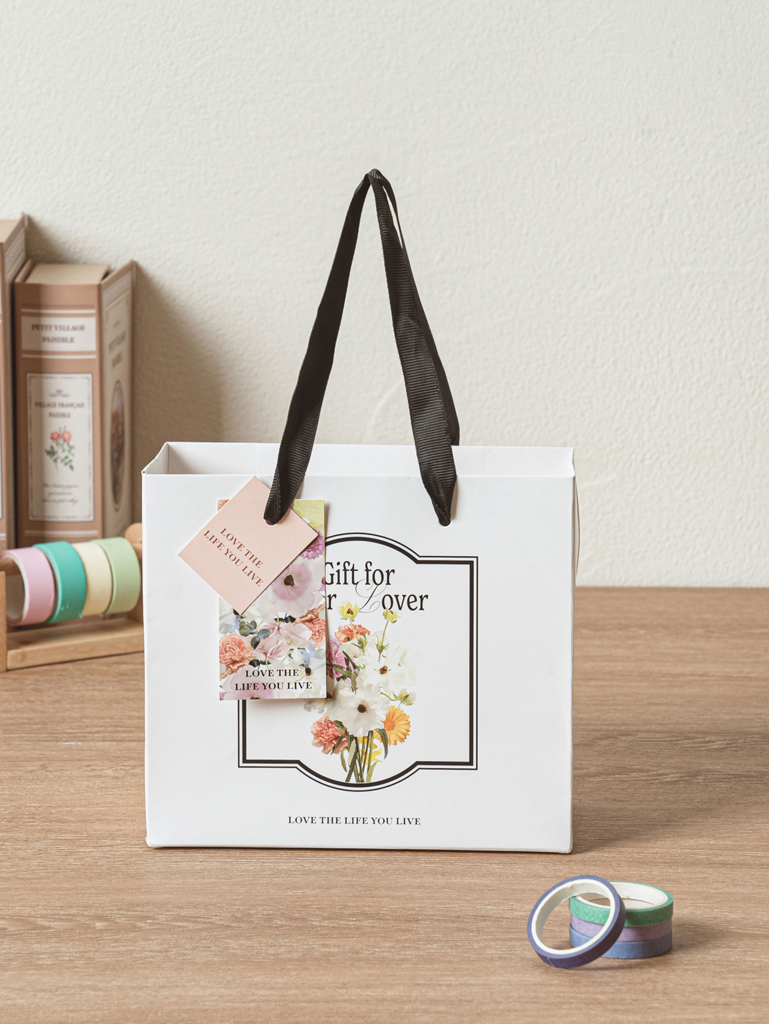 Flower design tag shopping bag