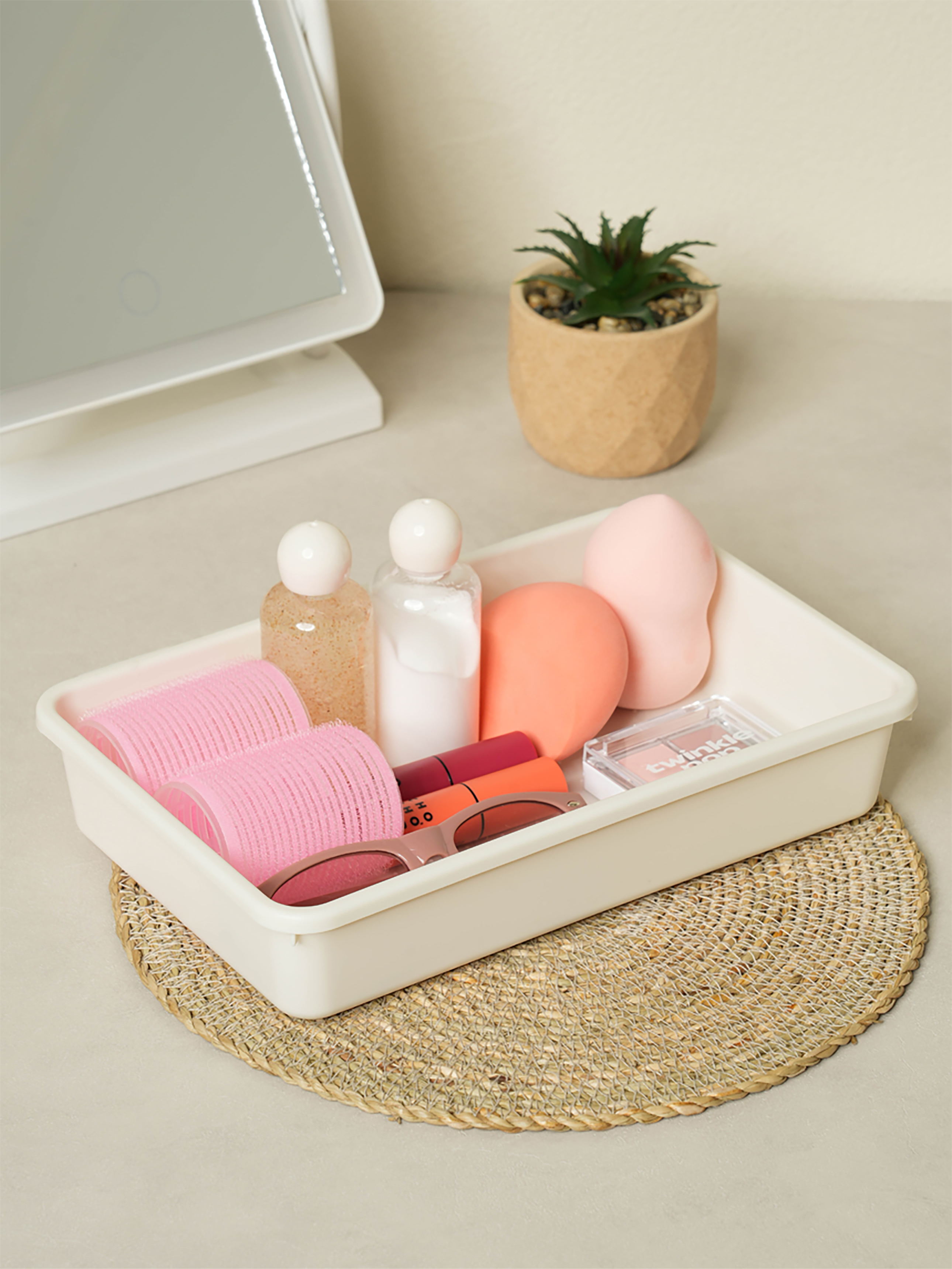 Connected storage case medium size