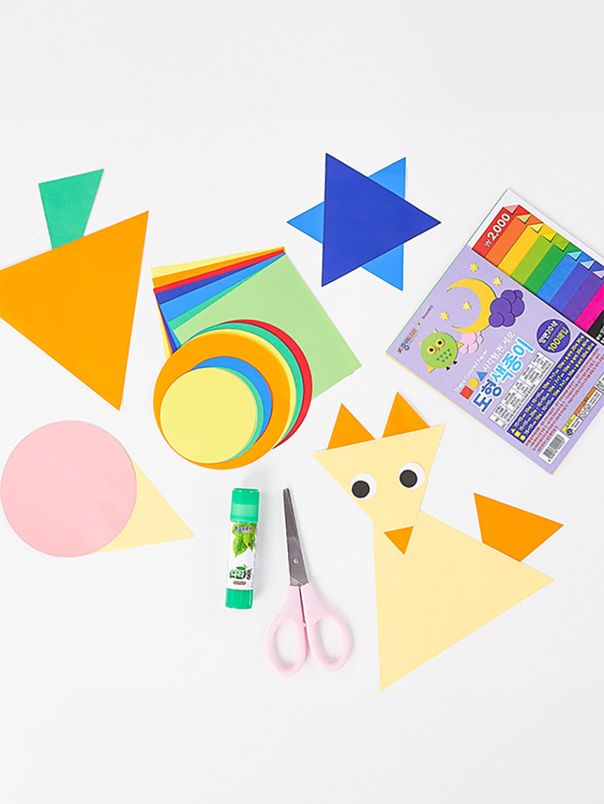 100 sheets of geometric colored paper