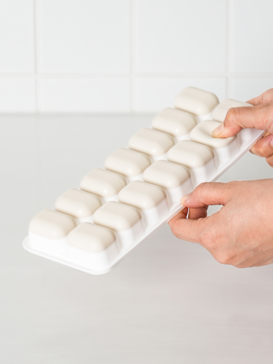 14 square, easily removable ice trays