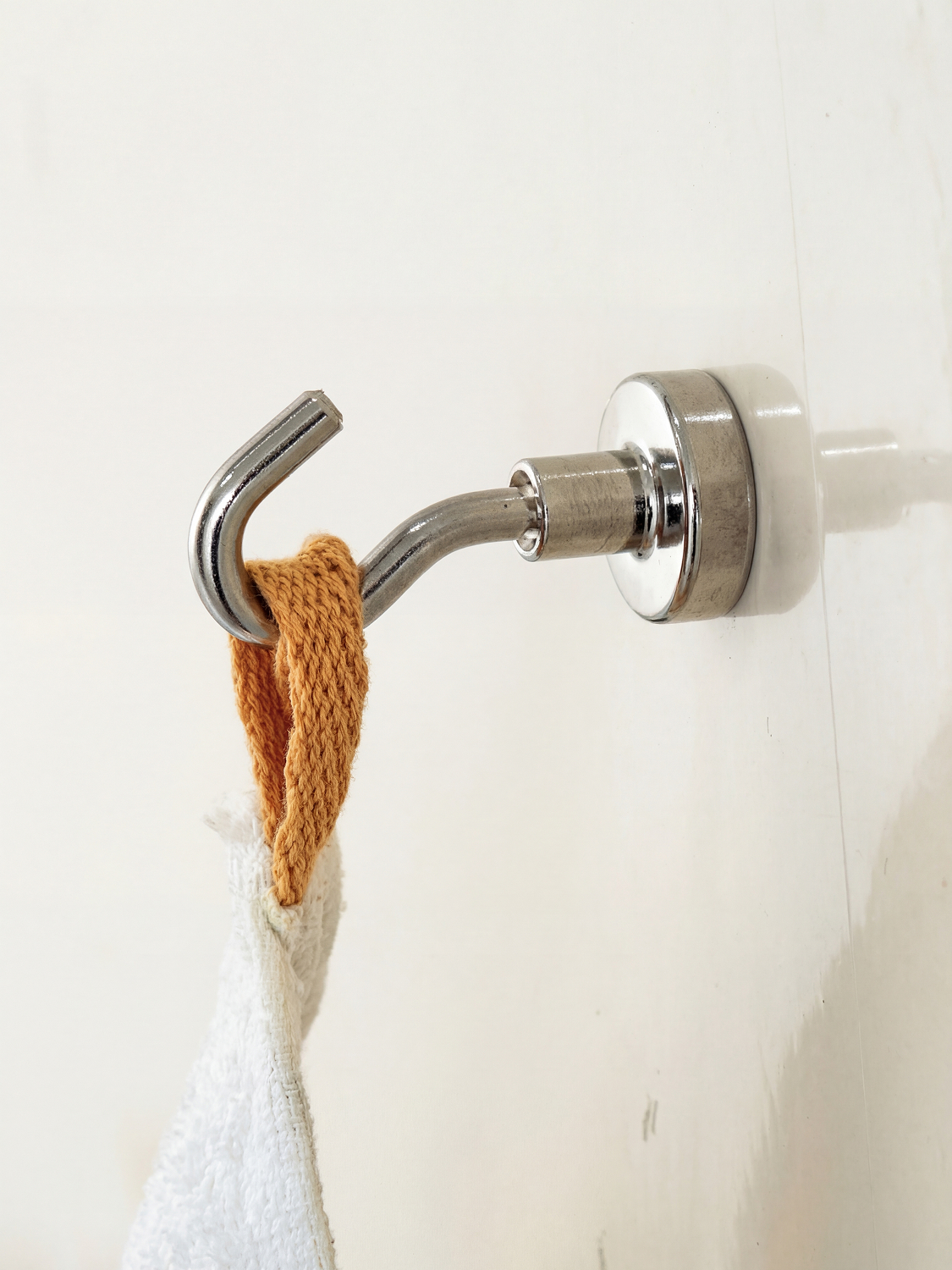 10 magnetic hooks