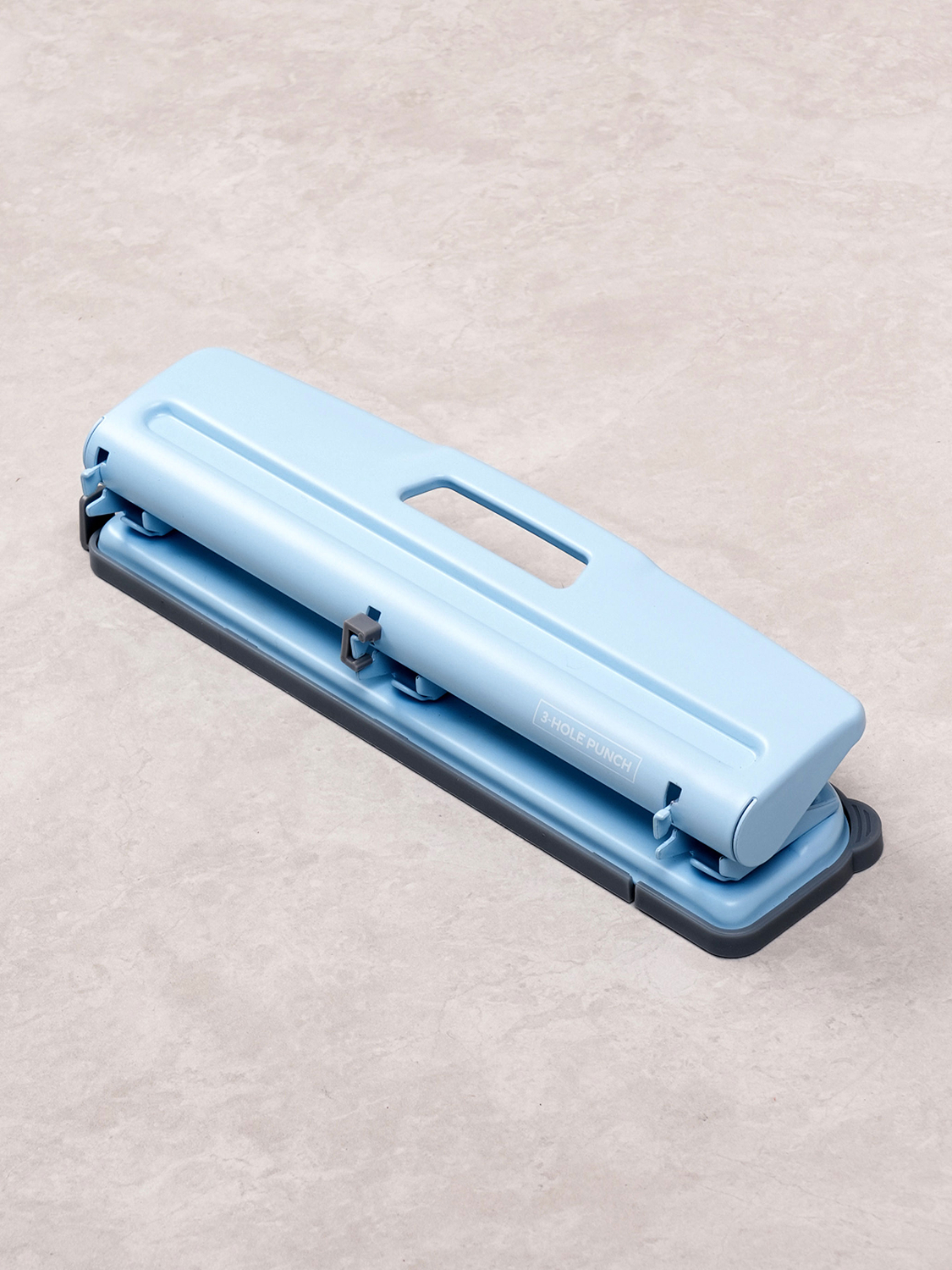 Color 3-hole punch
