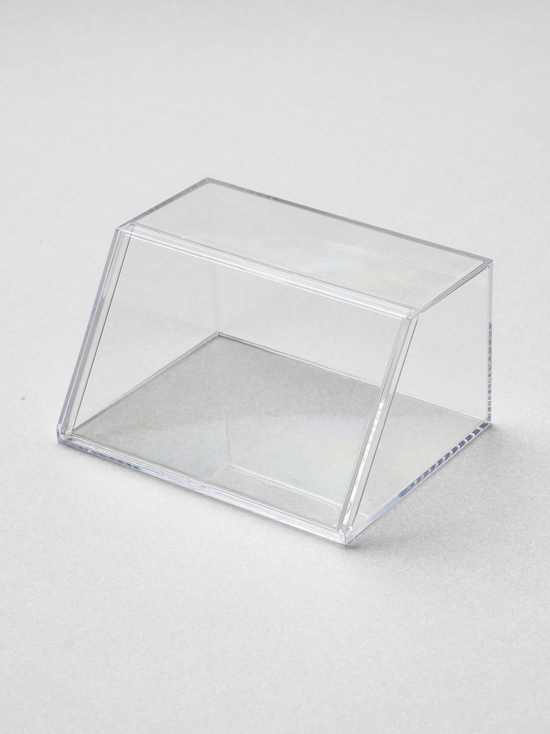 Japanese monitor diagonal display case