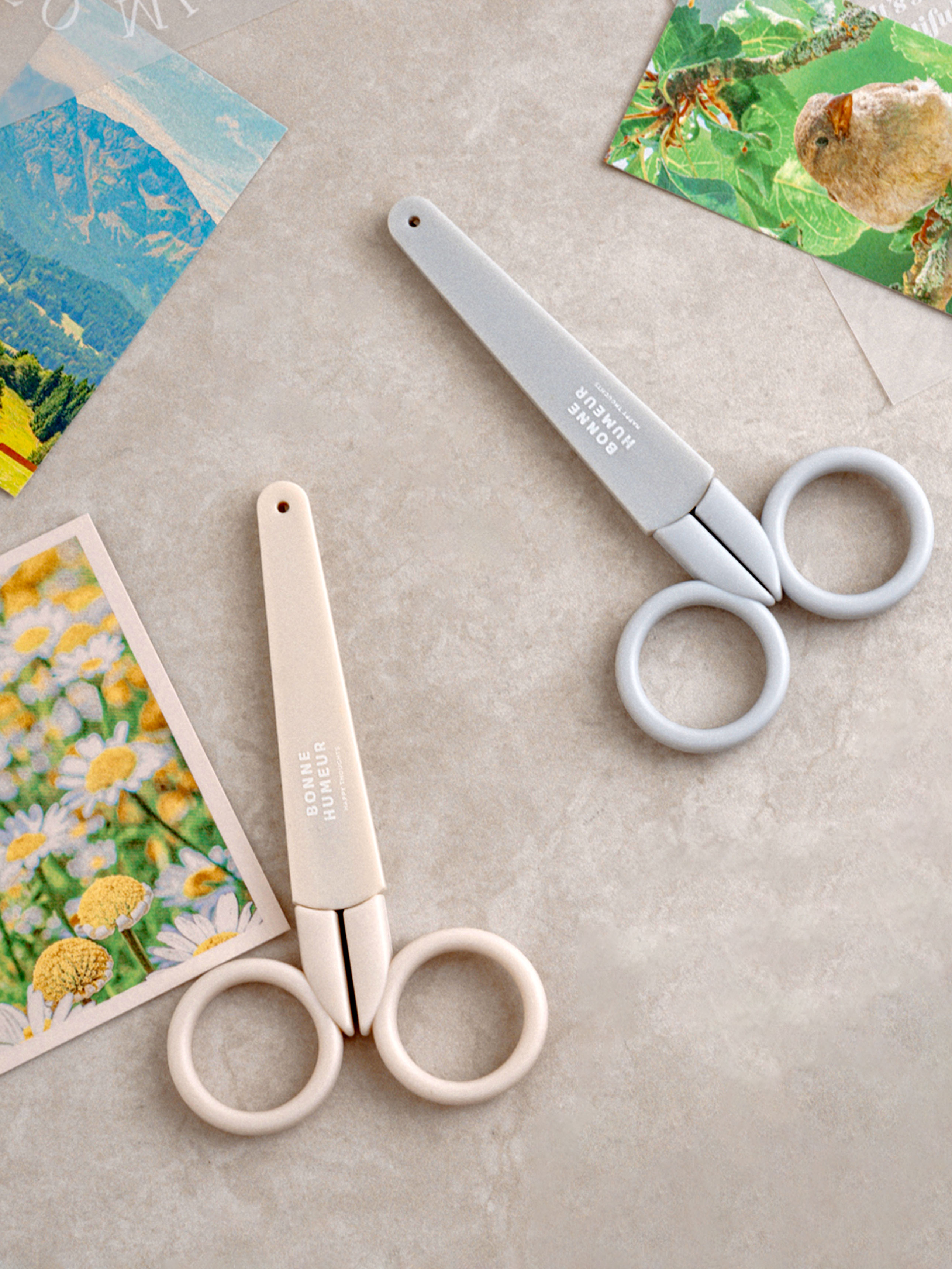 2 mini cap scissors