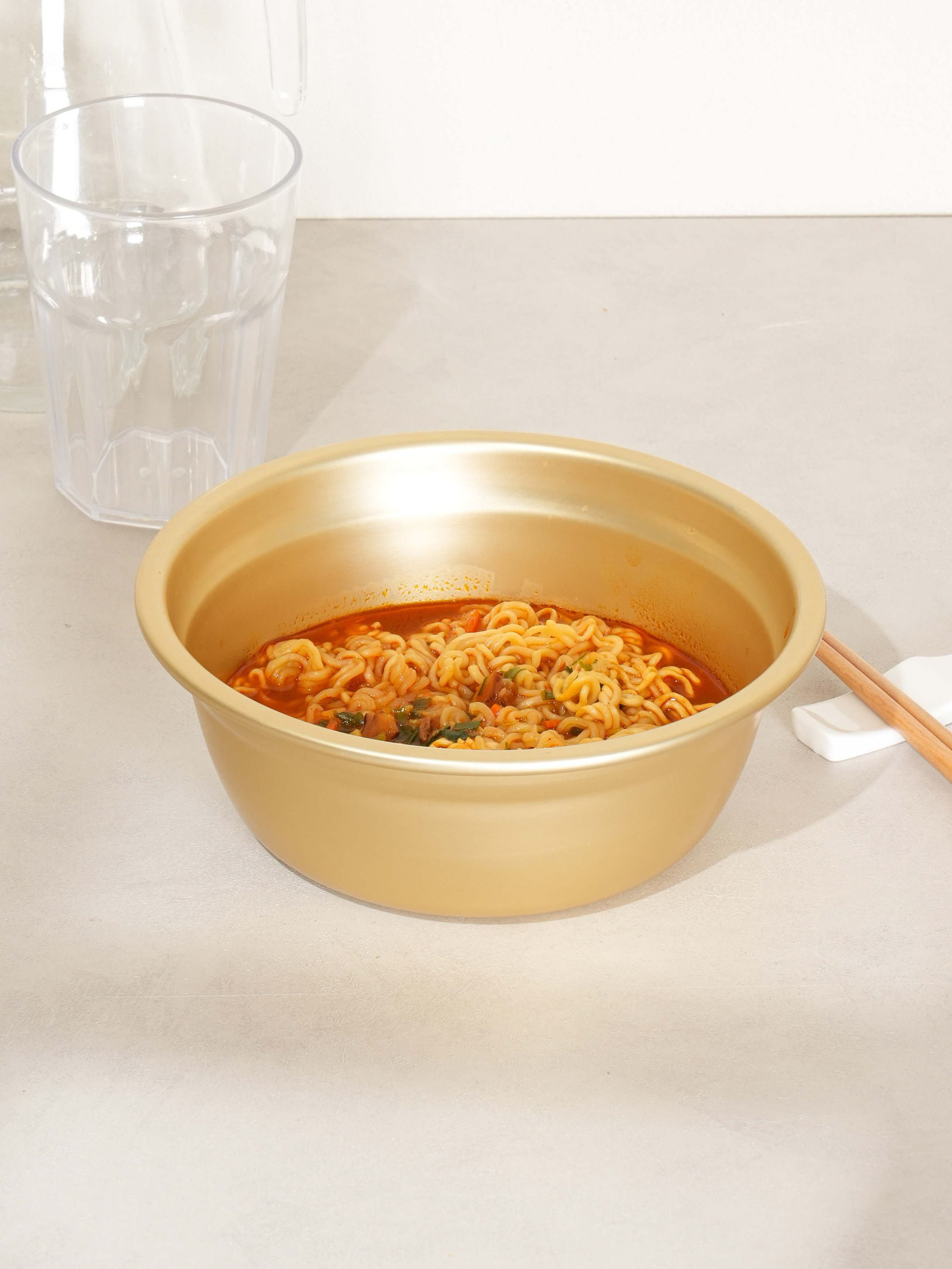 The spoon is 18cm