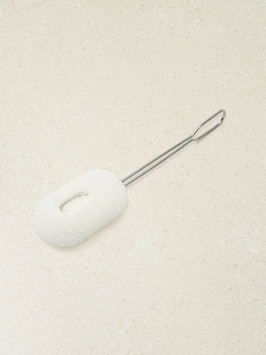 Replaceable foam scrubber bottle brush