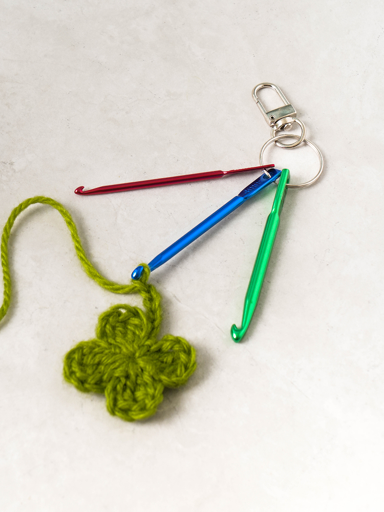 Portable crochet needle set (3 pieces)