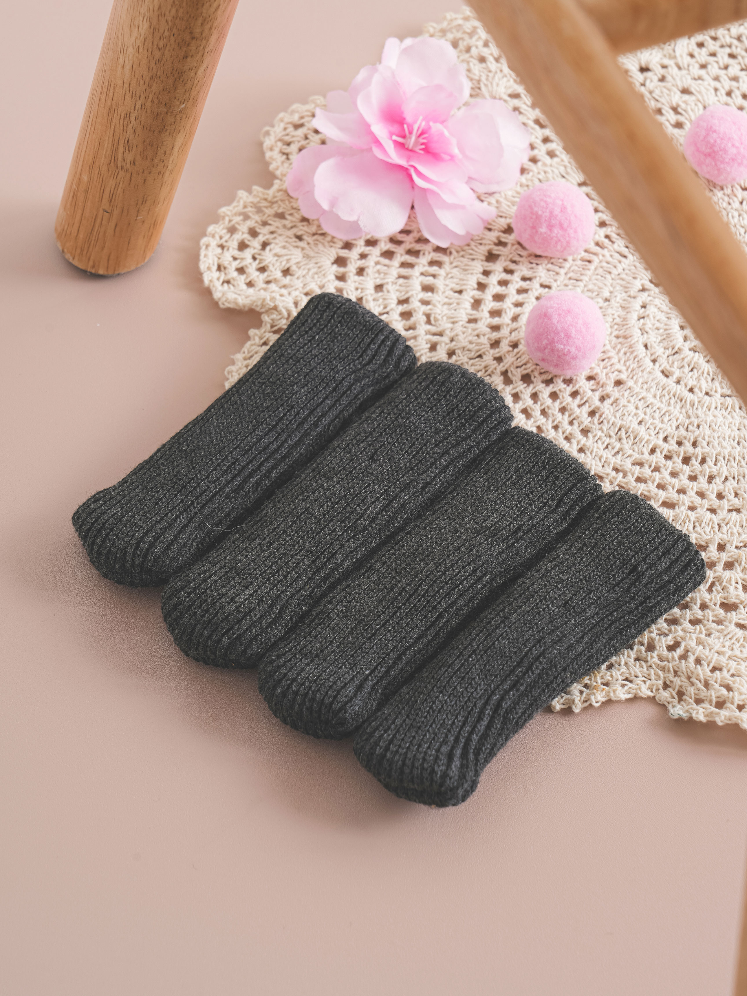 4 basic chair socks