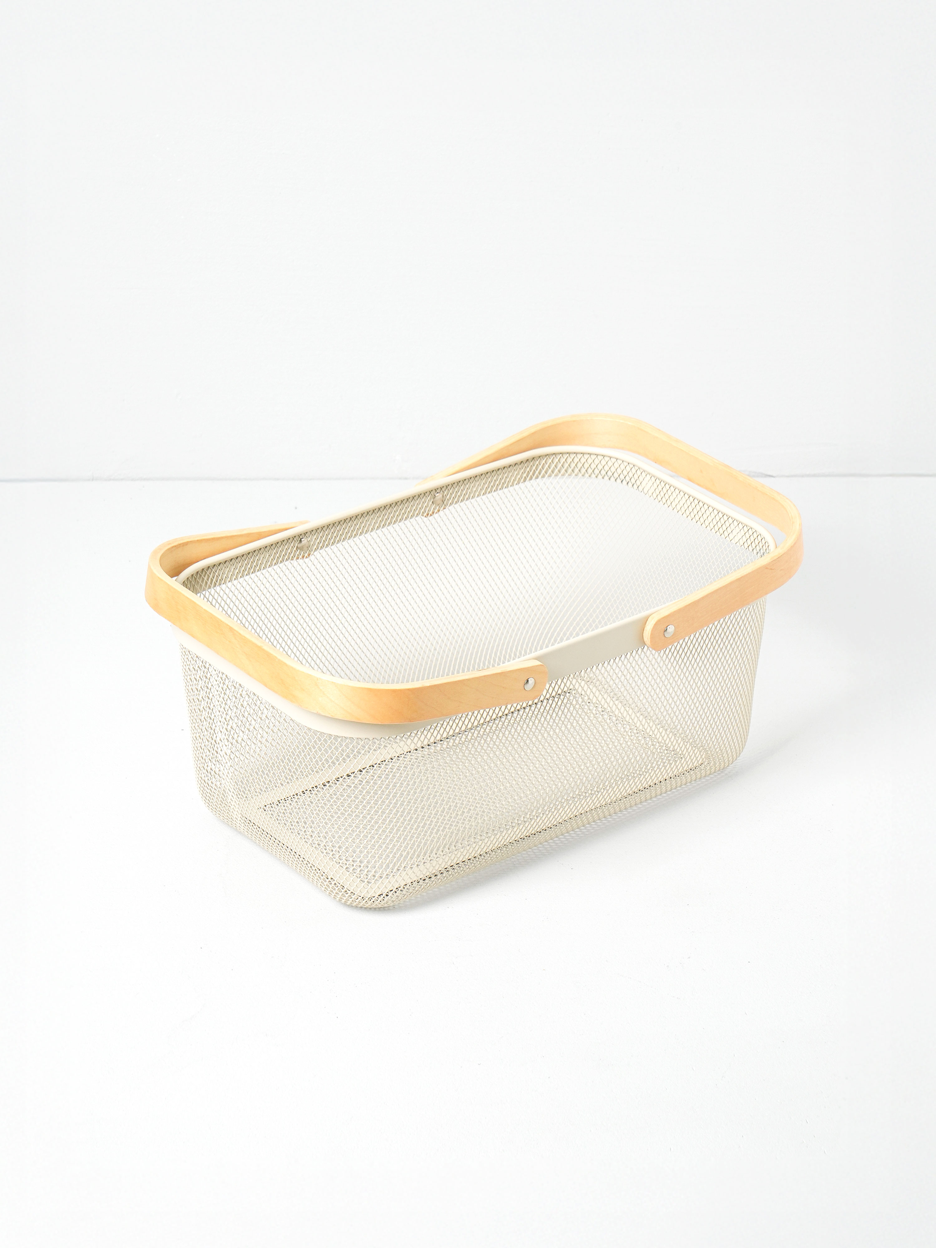 Wood handle steel mesh square basket