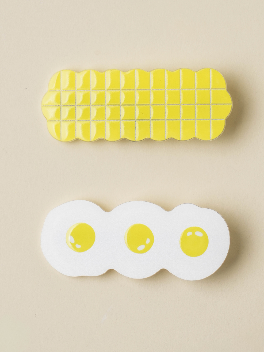 Spring Picnic Egg Clamp Pin