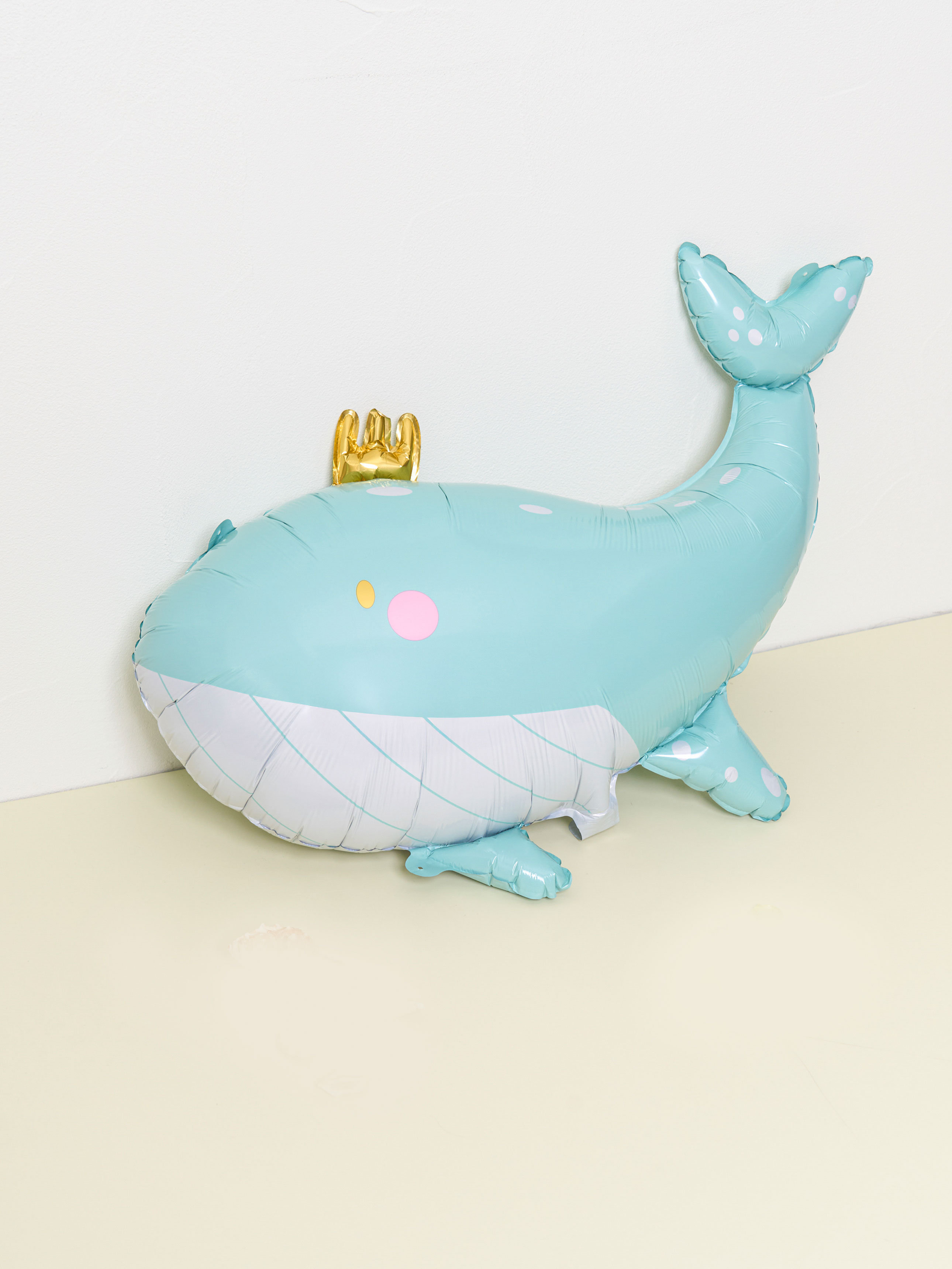 animal foil balloon whale