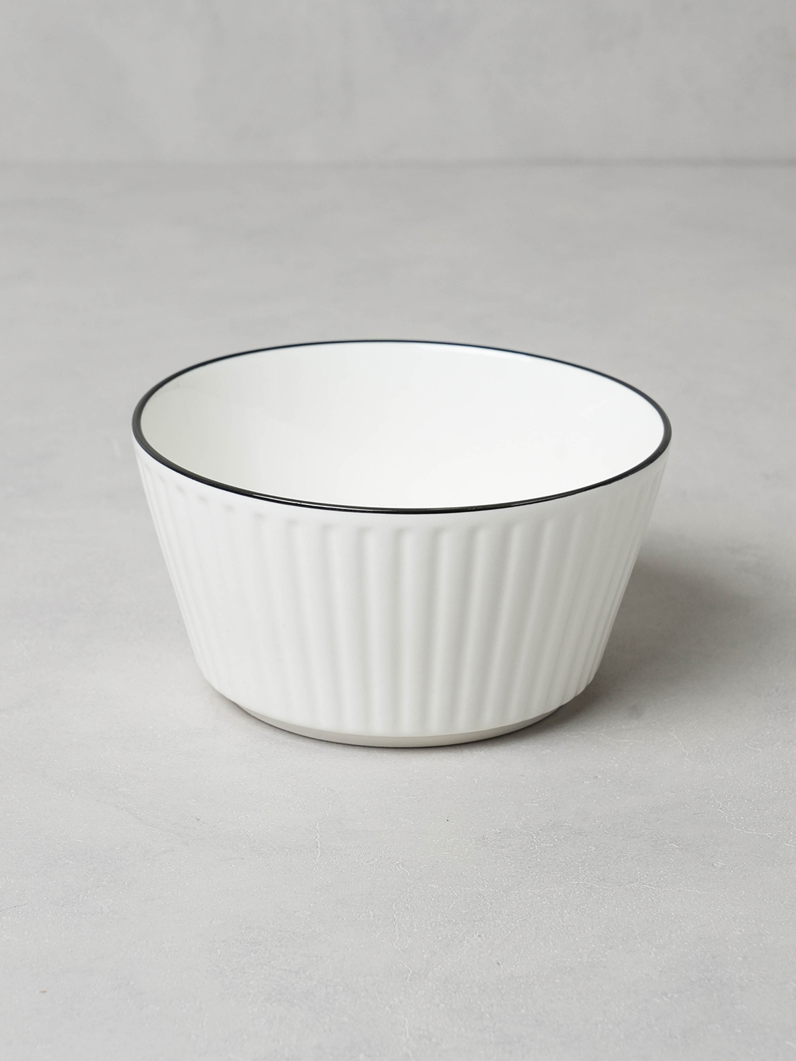 구부 테두리 라인 대접 13 cm 블랙