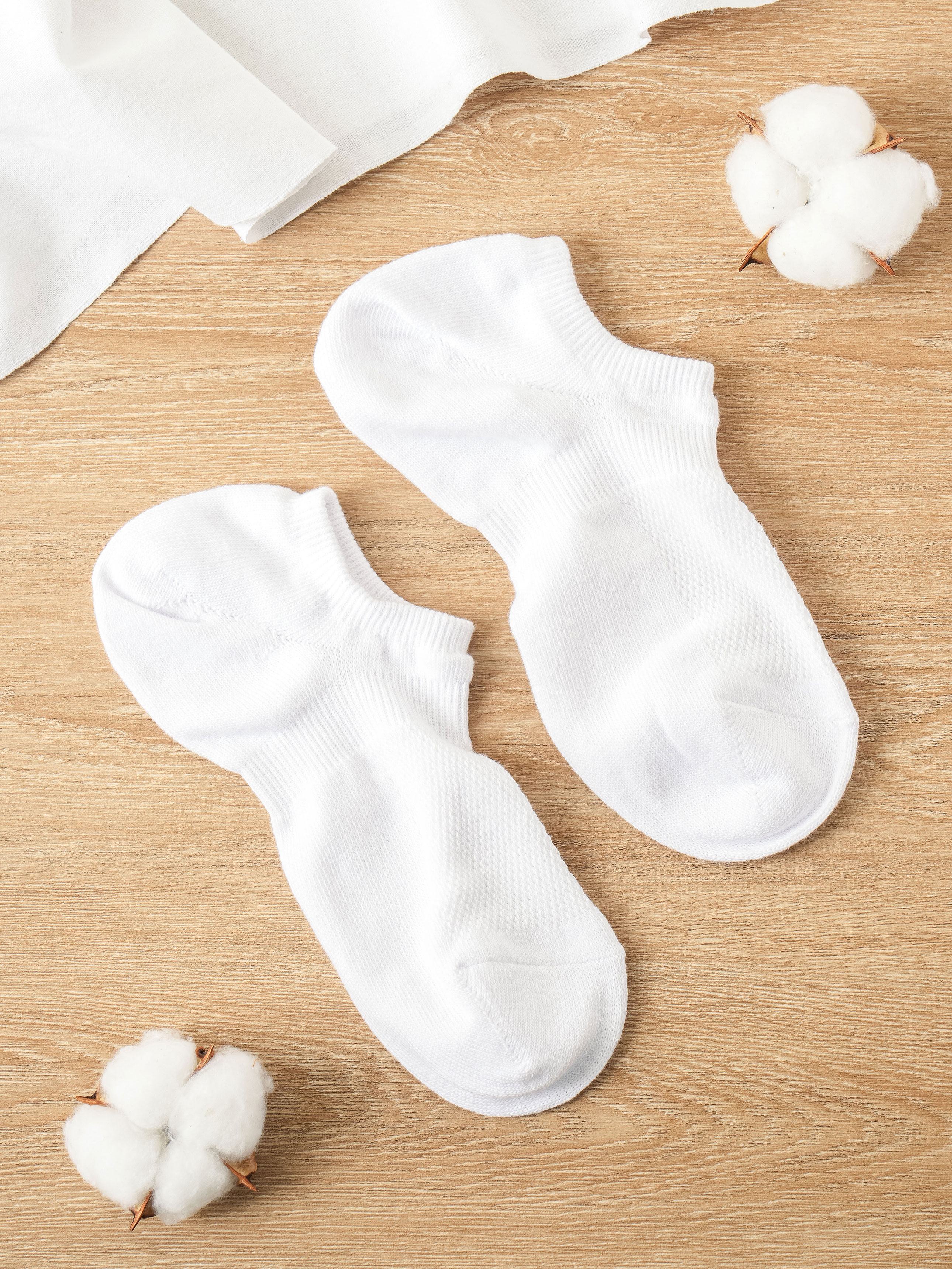 Kikiya Socks Men's 90 Degree Right Angle Socks White