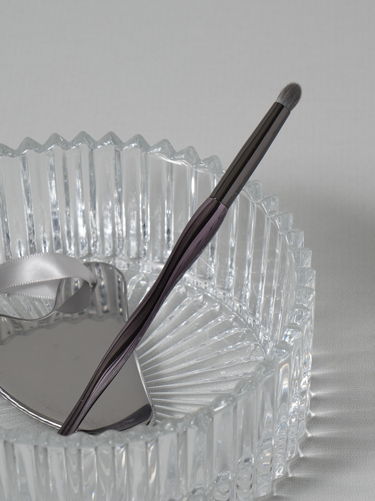 Chic Blending Brush