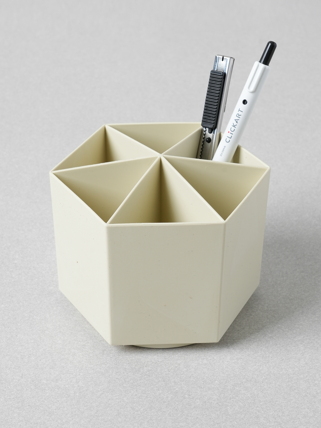 Rotating 6 compartment pen holder