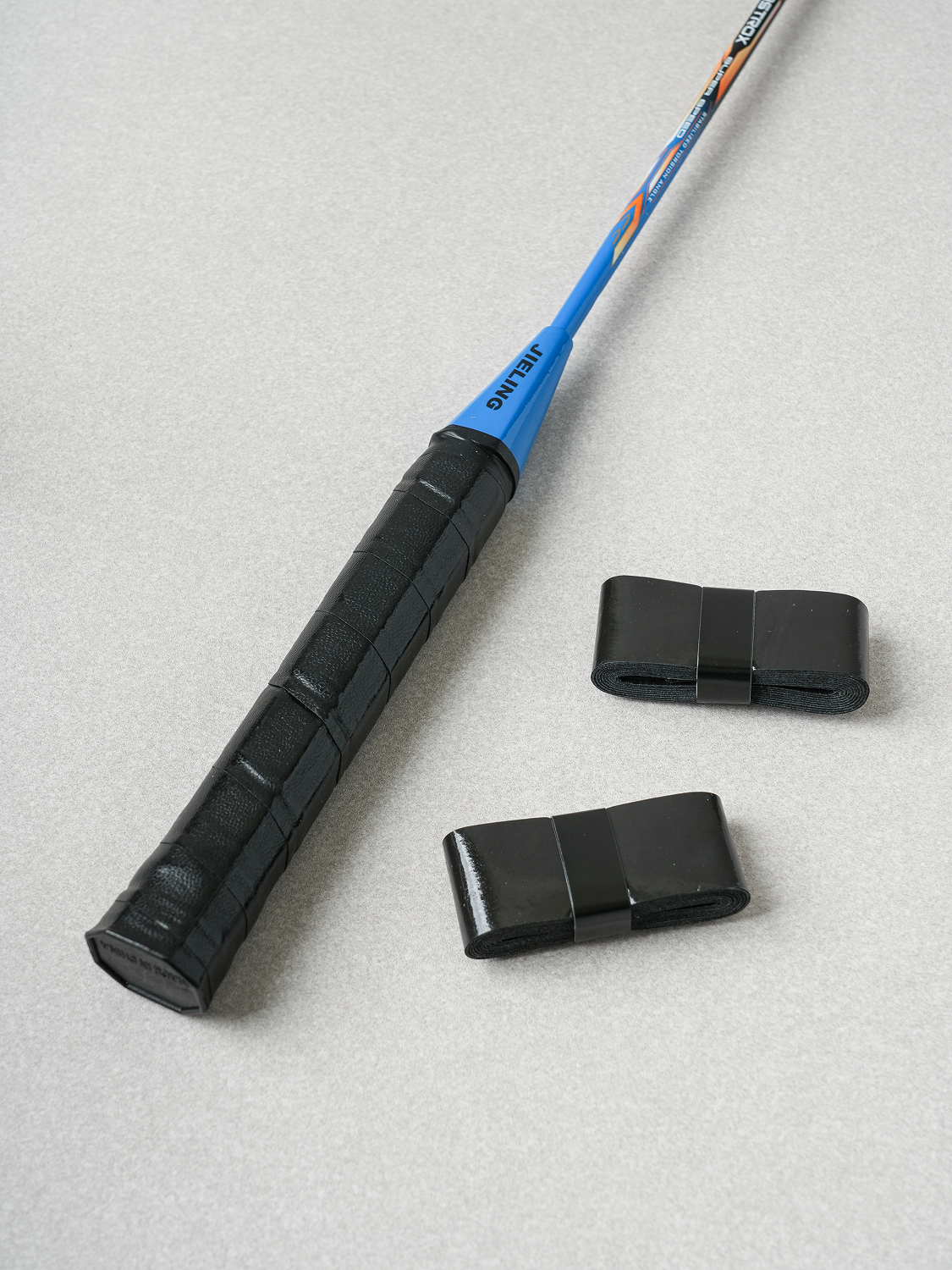 2 wet overgrips _ black (approx. 120*2.6 cm, 0.6 mm)