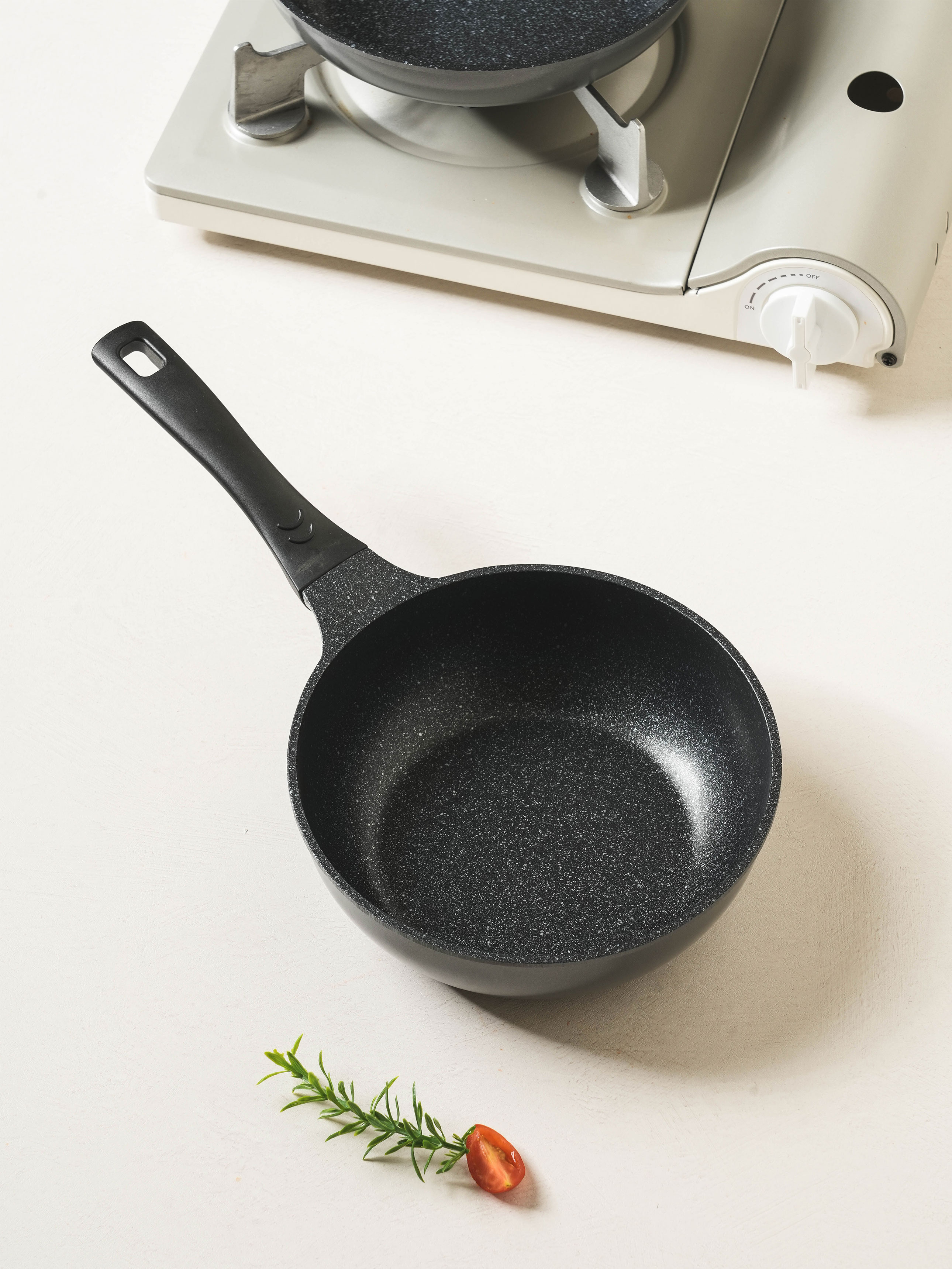 Pan and frying pan 18cm