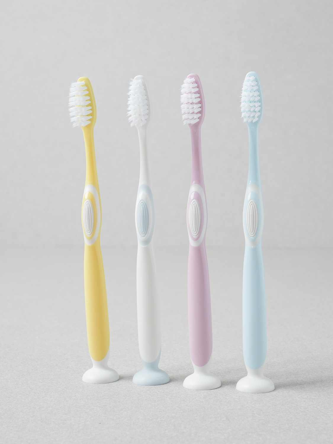 4 suction stand fine bristle toothbrushes