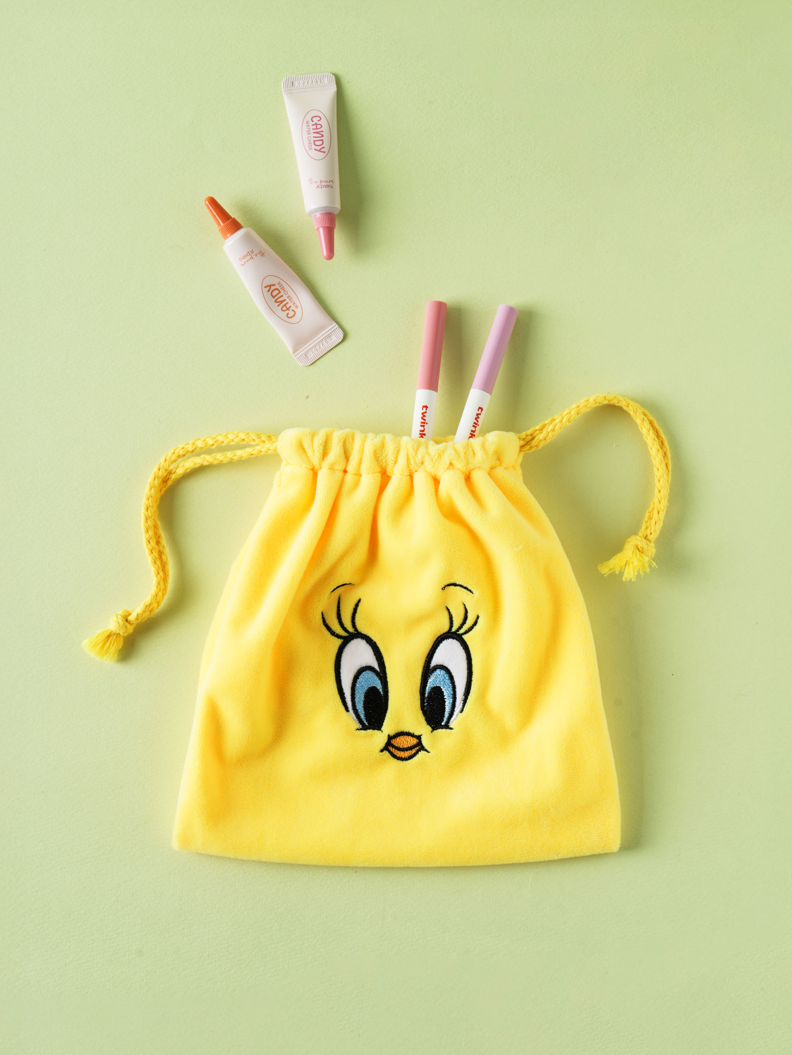 Looney Tunes String Pouch Tweety