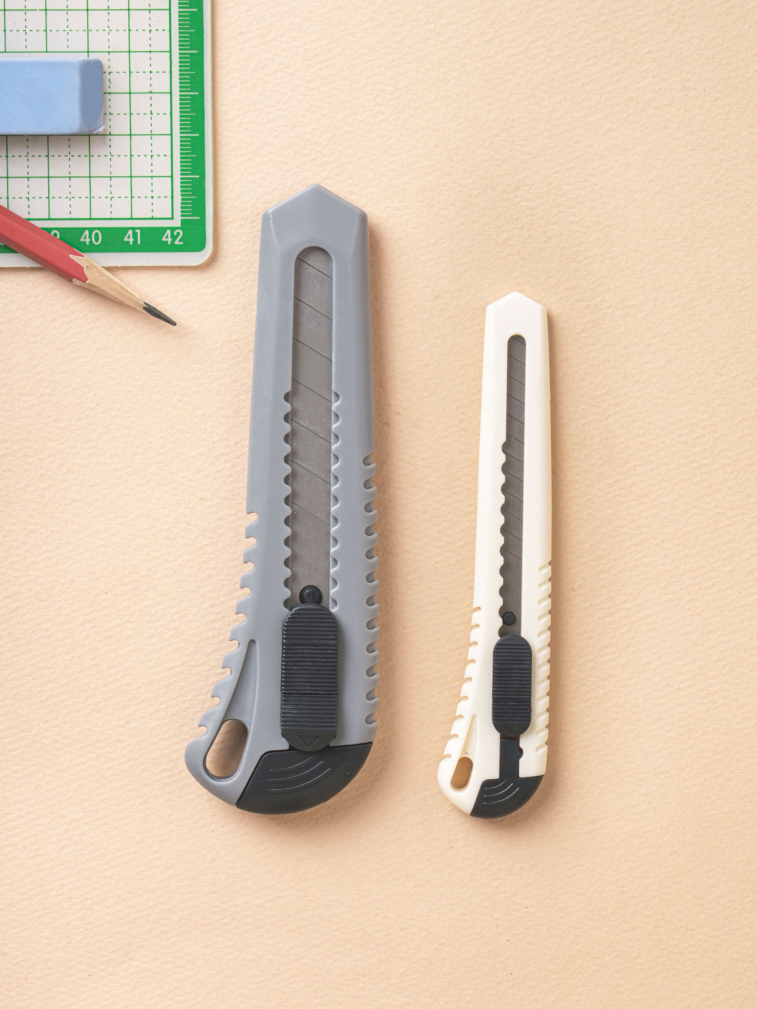 Cutter knife 9 mm/18 mm set of 2