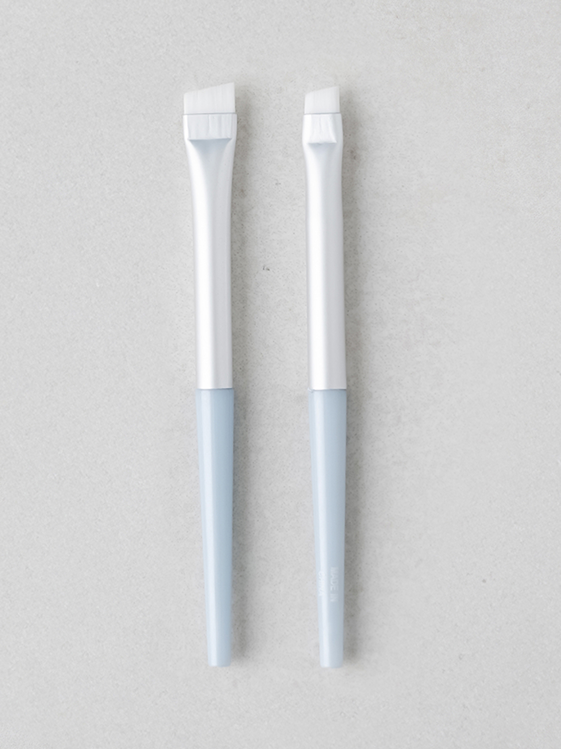 2-piece eye makeup brush set