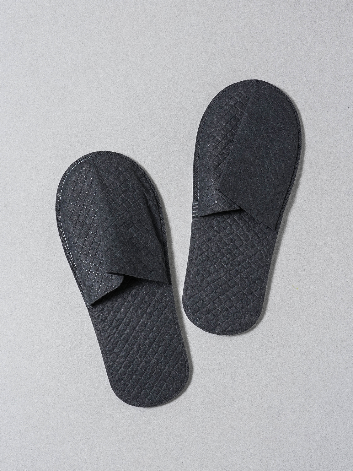 Includes travel slipper zipper bag