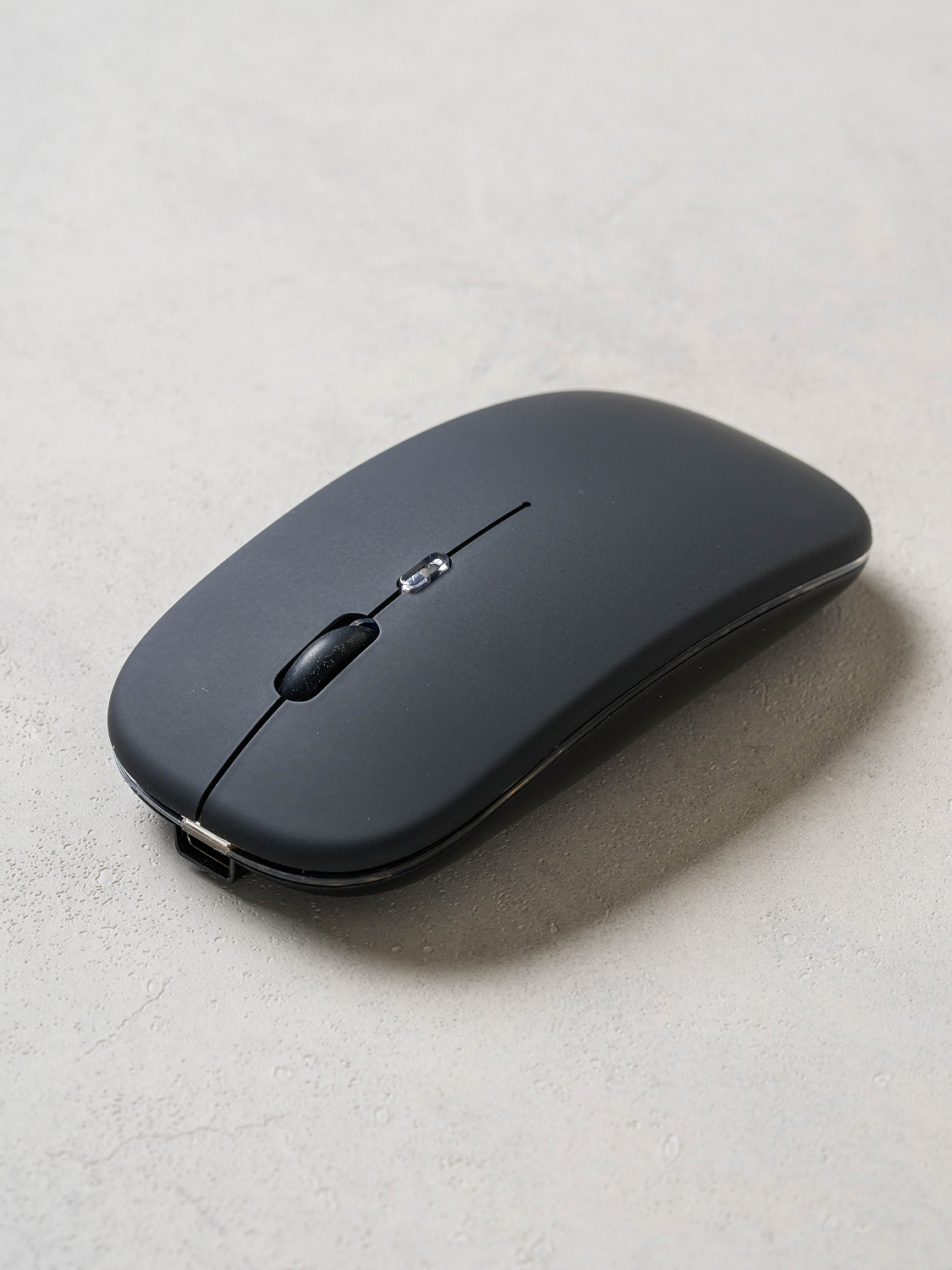 Rechargeable wireless 4-button mouse