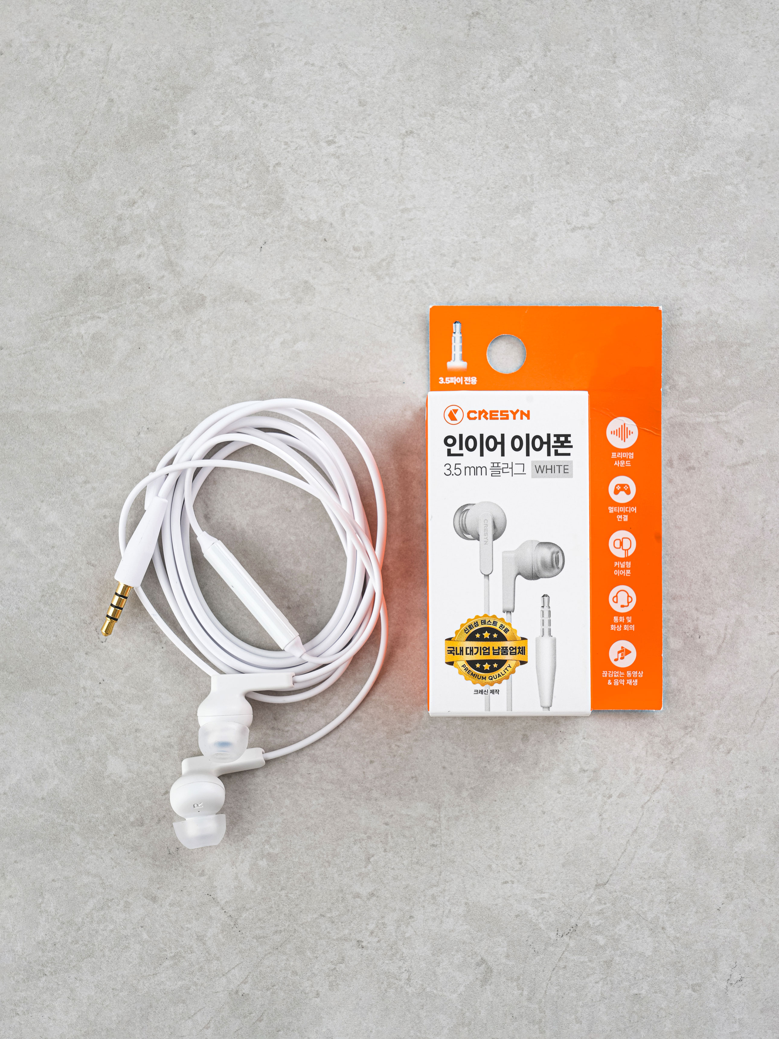 Cresyn 3.5 mm in-ear earphone white
