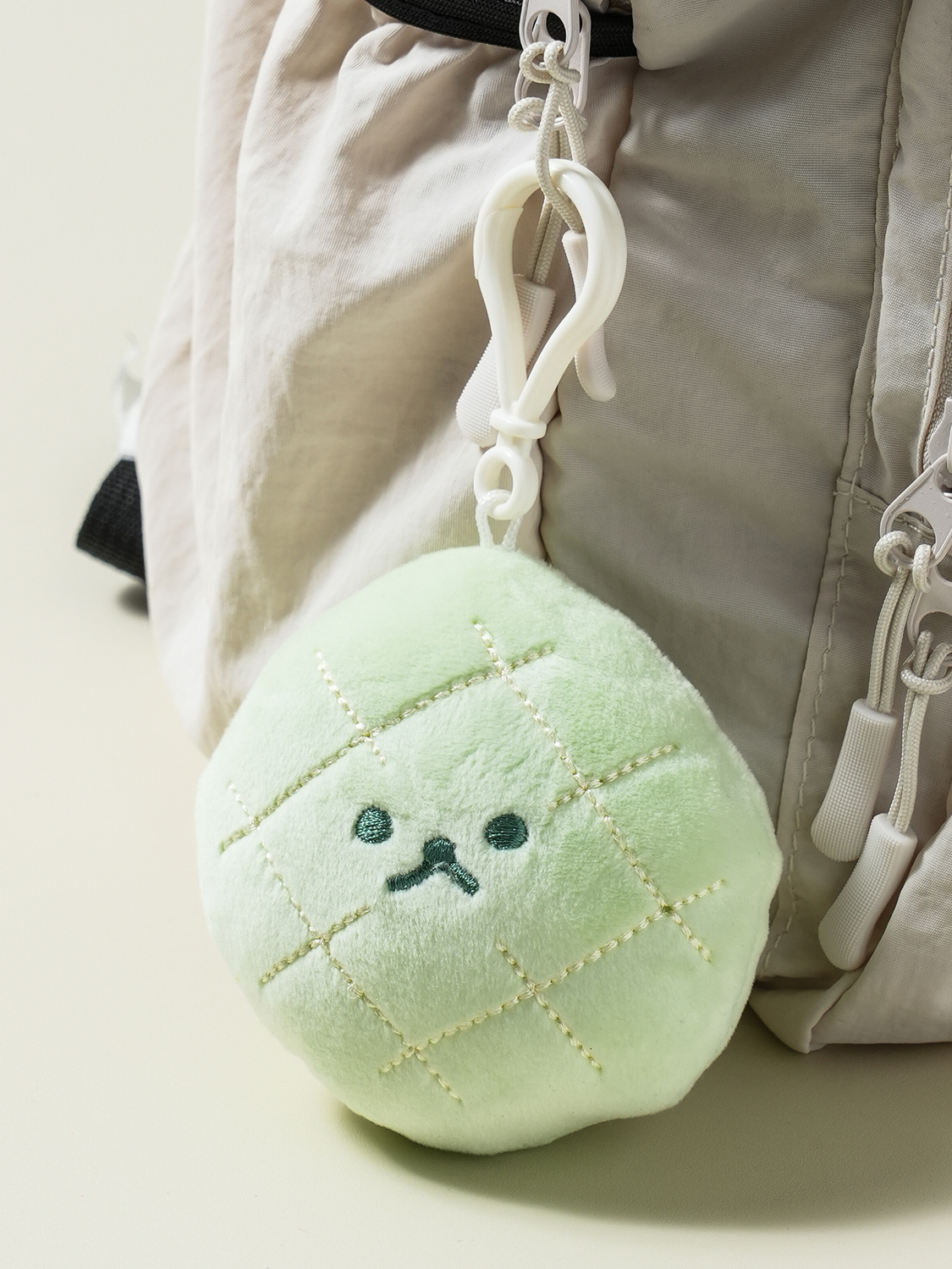 Delicious snack hanging doll (melon bread) (1000)